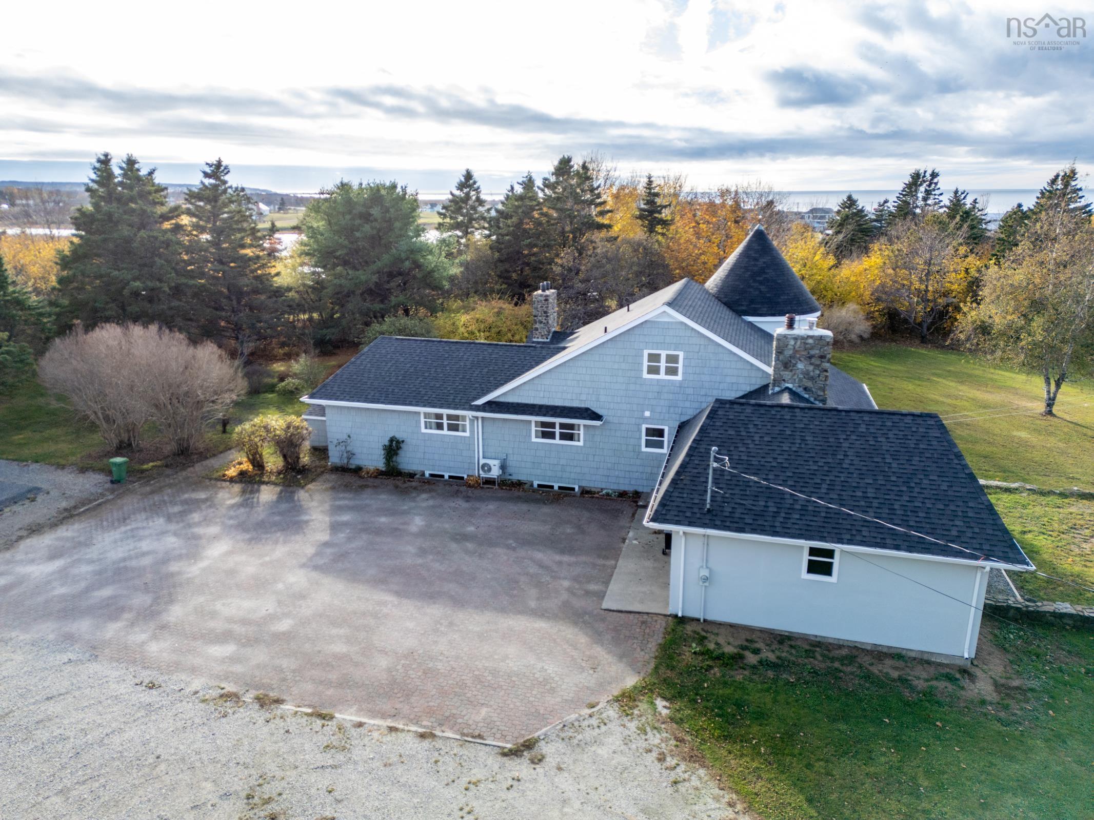 $629,000.00: 42 Saulnier Road, Meteghan River