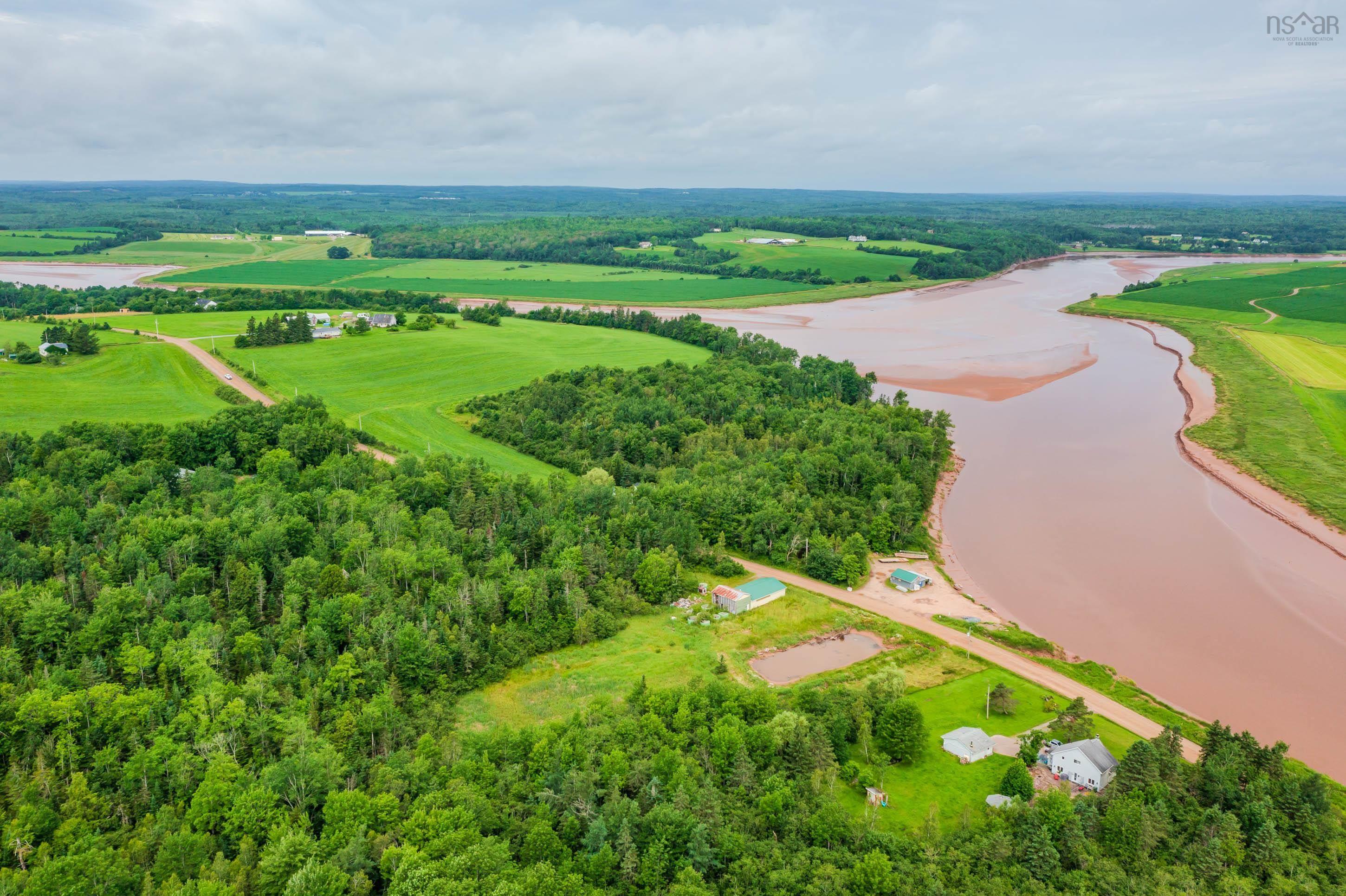 $109,999.00: 332 Main St W, Stewiacke