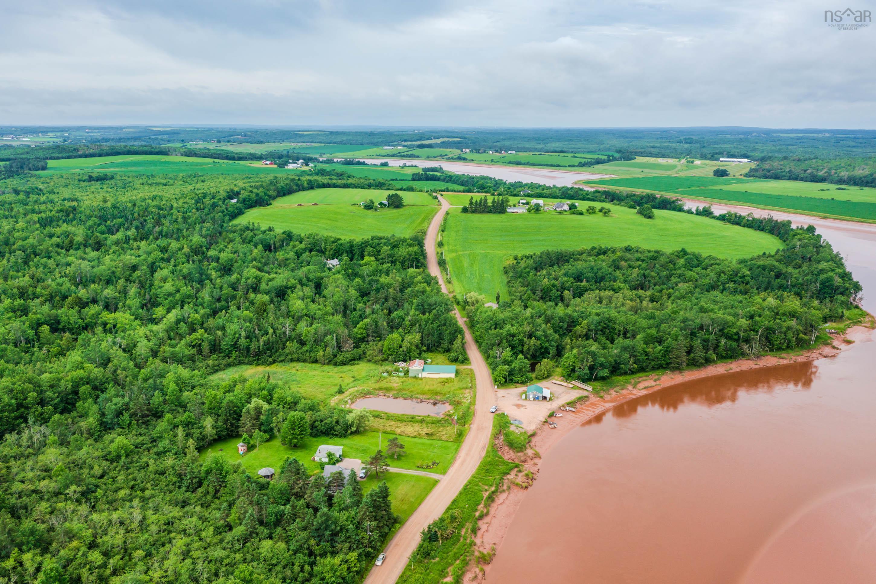 $109,999.00: 332 Main St W, Stewiacke