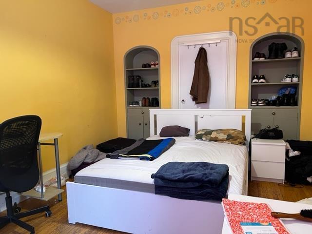 $484,000.00: 201 South Bentinck Street, Sydney