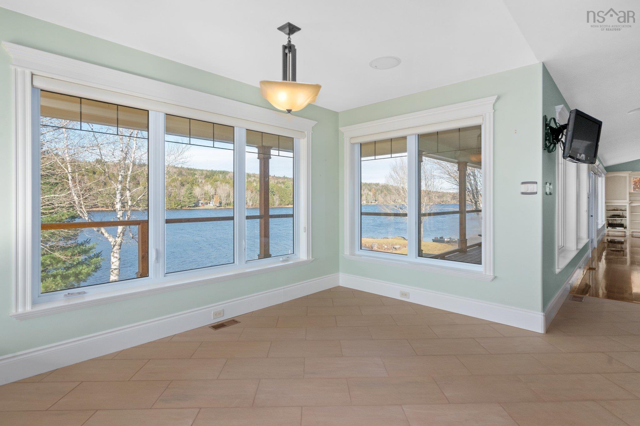 $1,199,000.00: 1011 14 Highway, Upper Vaughan
