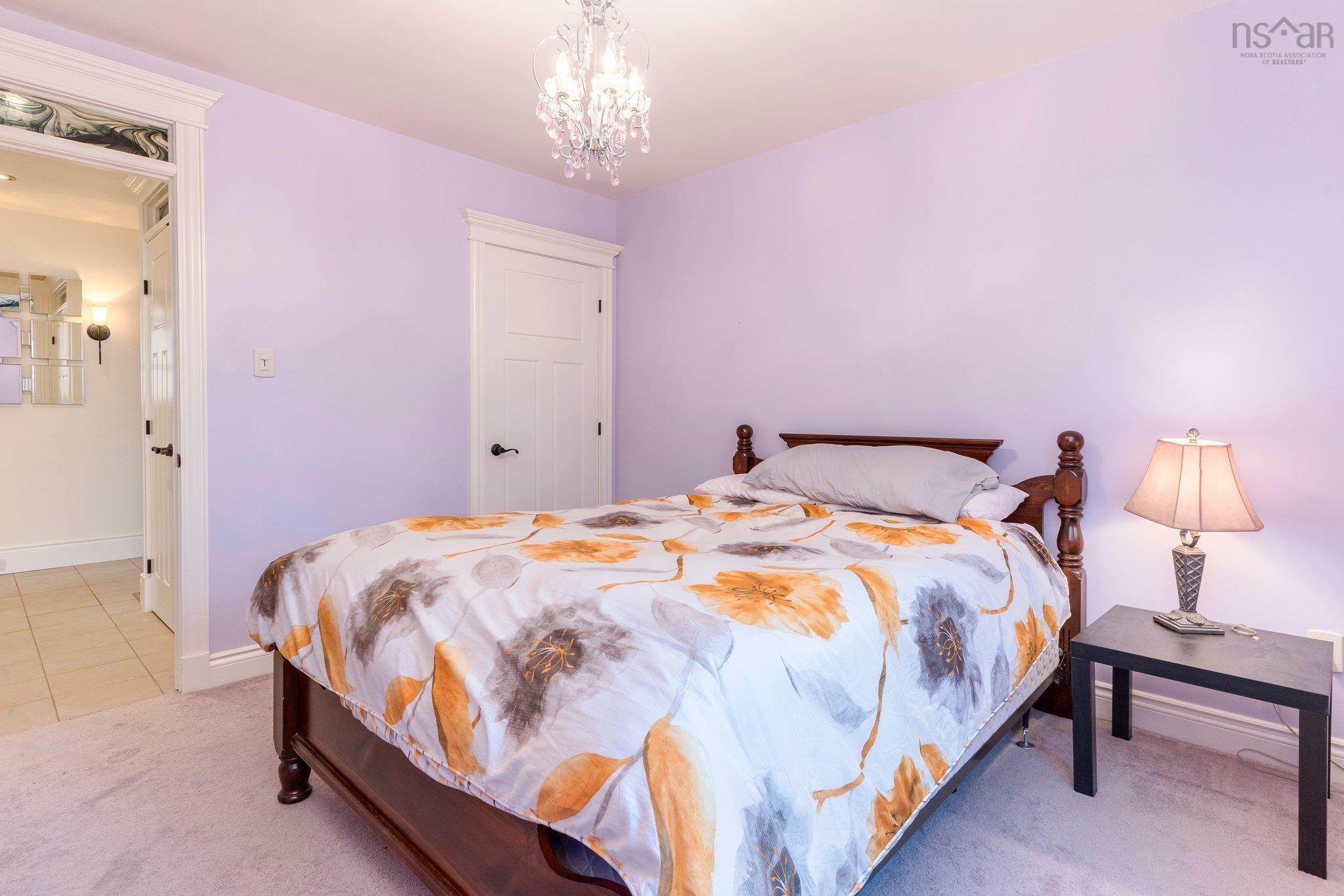 $1,199,000.00: 1011 14 Highway, Upper Vaughan