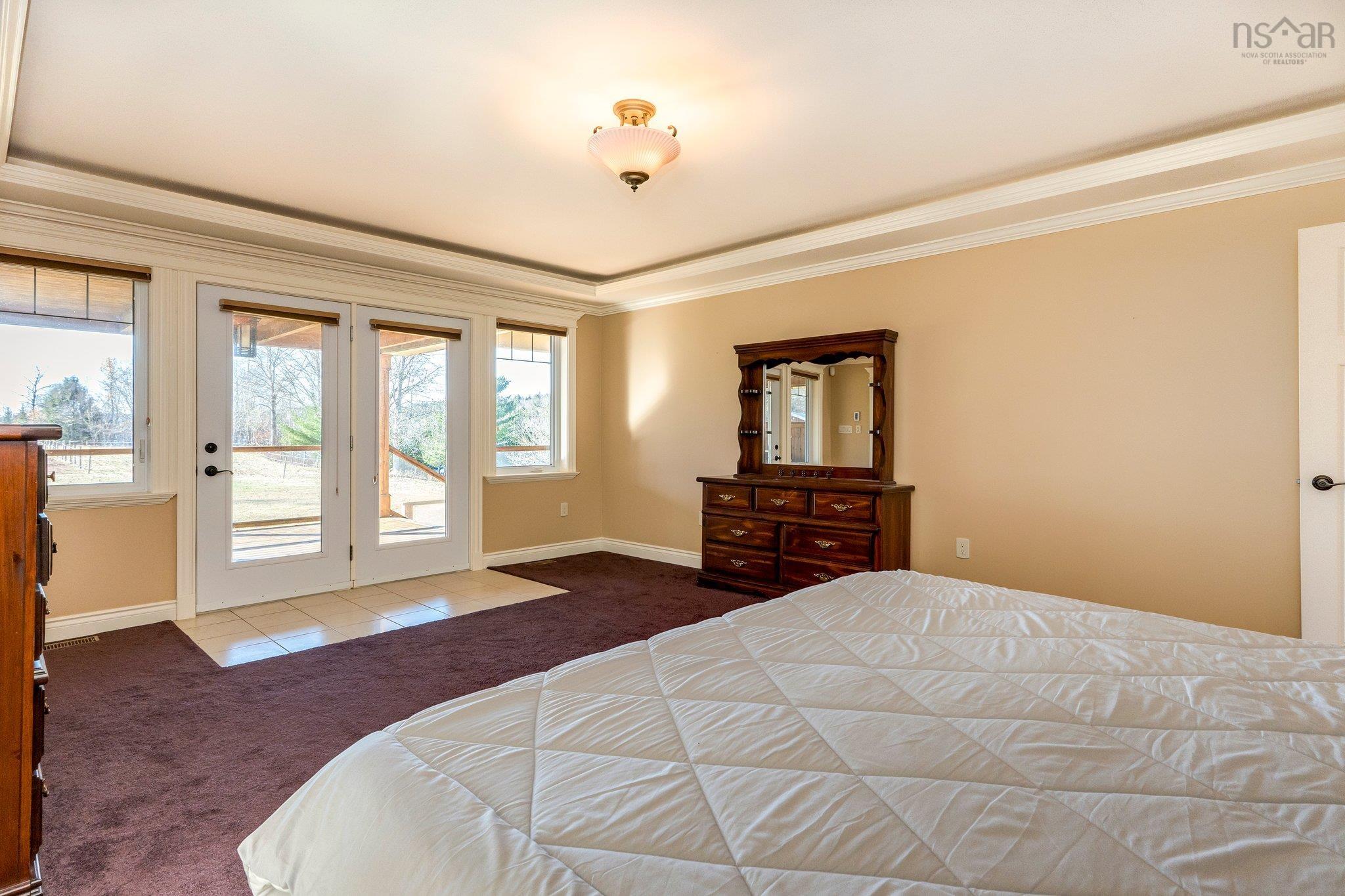 $1,199,000.00: 1011 14 Highway, Upper Vaughan