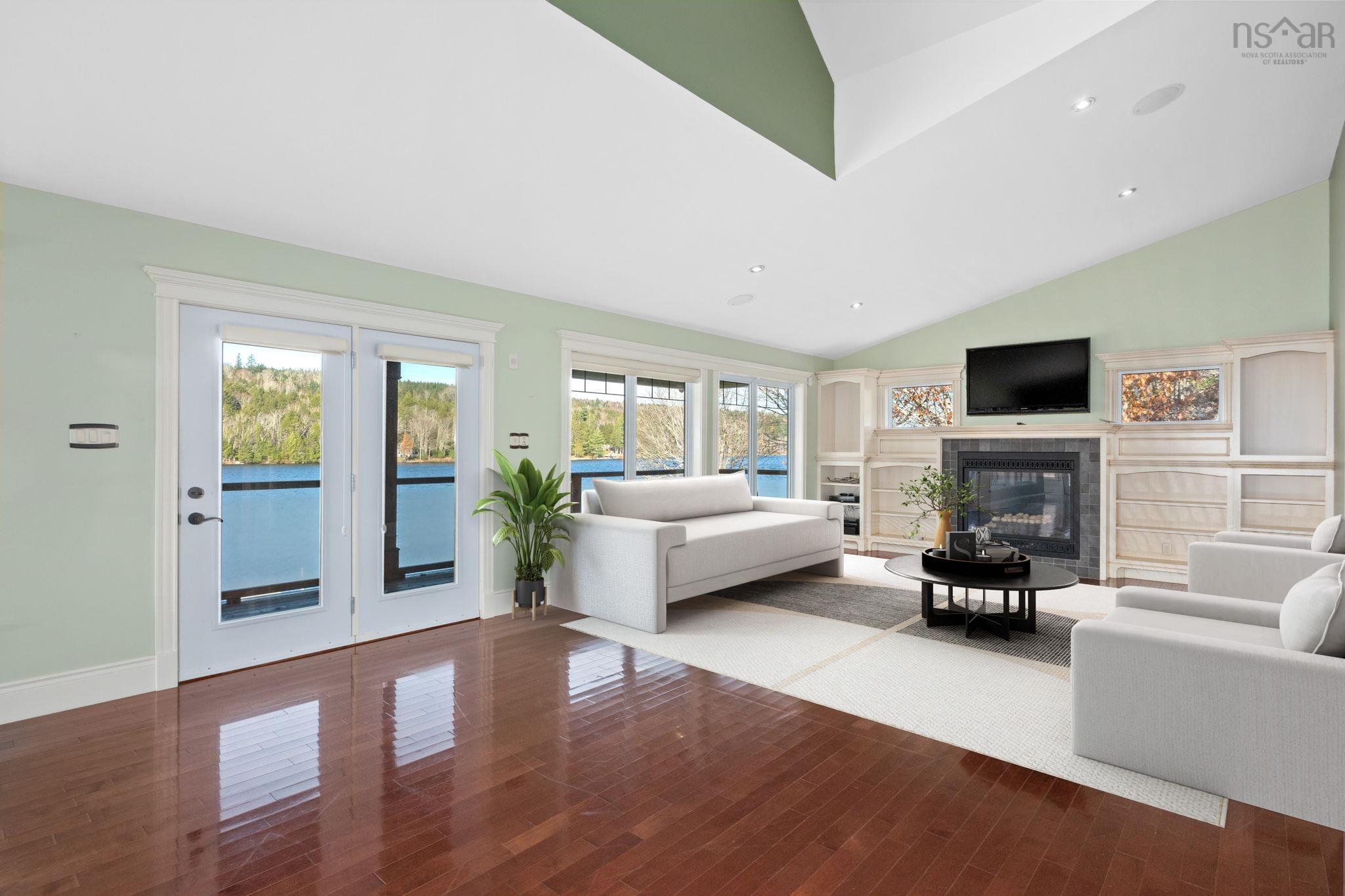 $1,199,000.00: 1011 14 Highway, Upper Vaughan