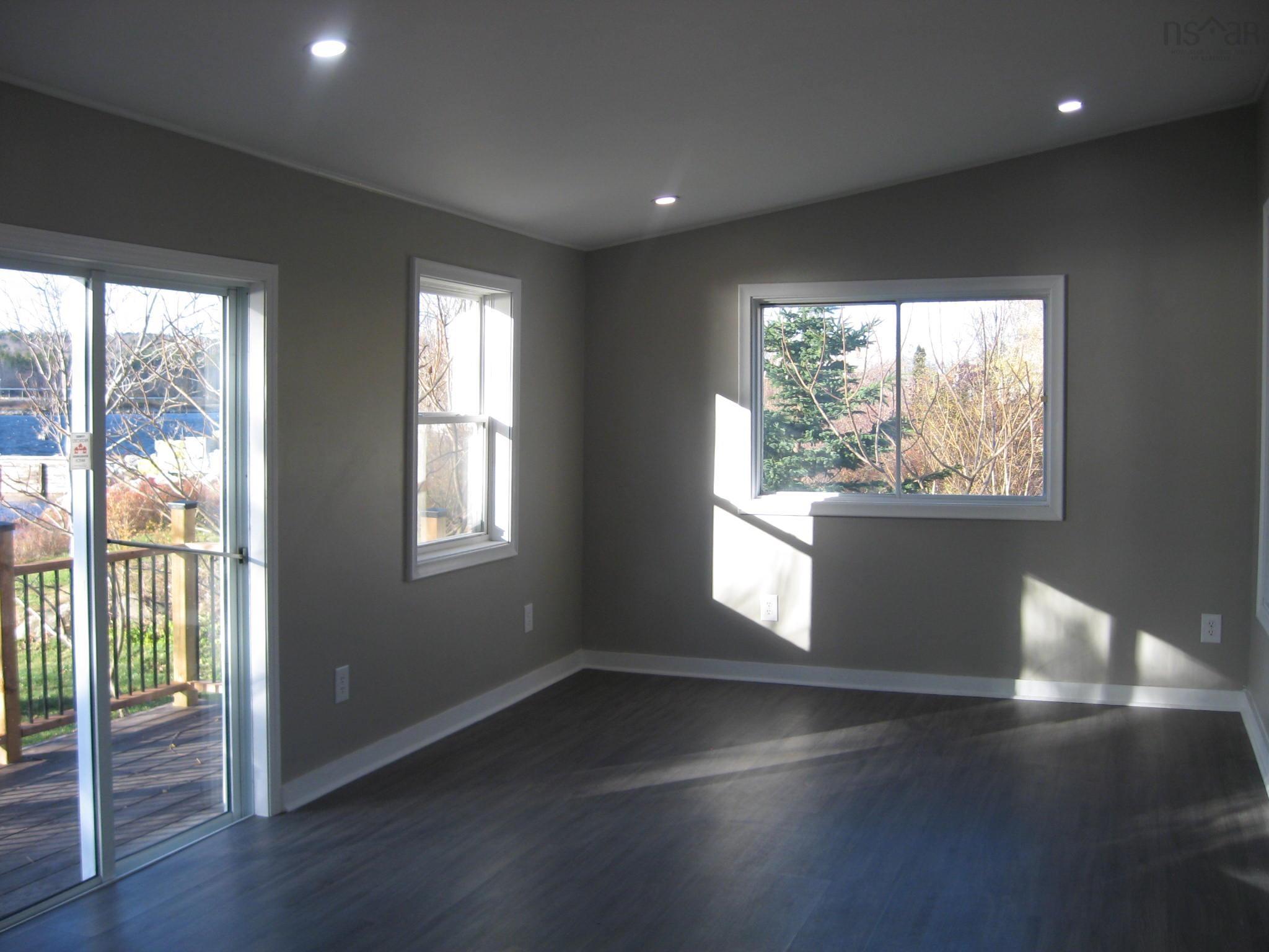$424,900.00: 14 Breakwater Lane, Brooklyn