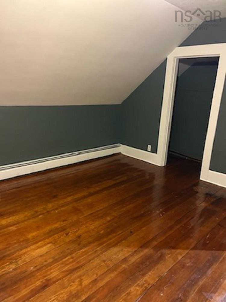 $424,900.00: 14 Breakwater Lane, Brooklyn
