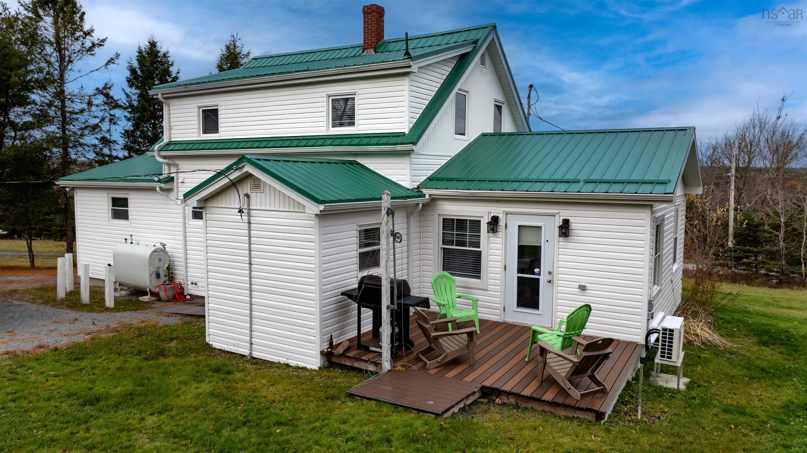 $329,900.00: 185 Highway 224, Sheet Harbour
