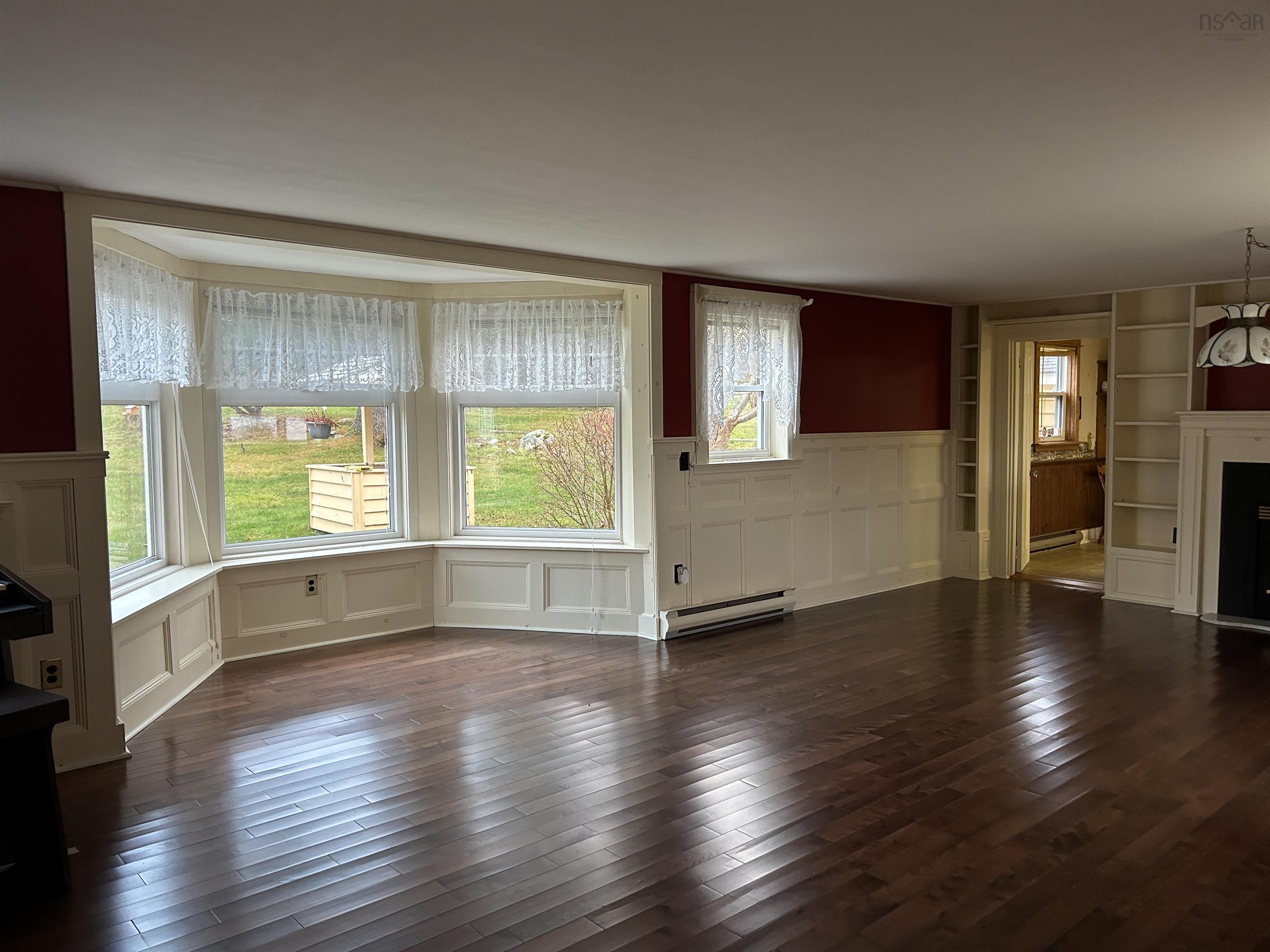 $695,000.00: 142 Bay Side Drive, Brass Hill