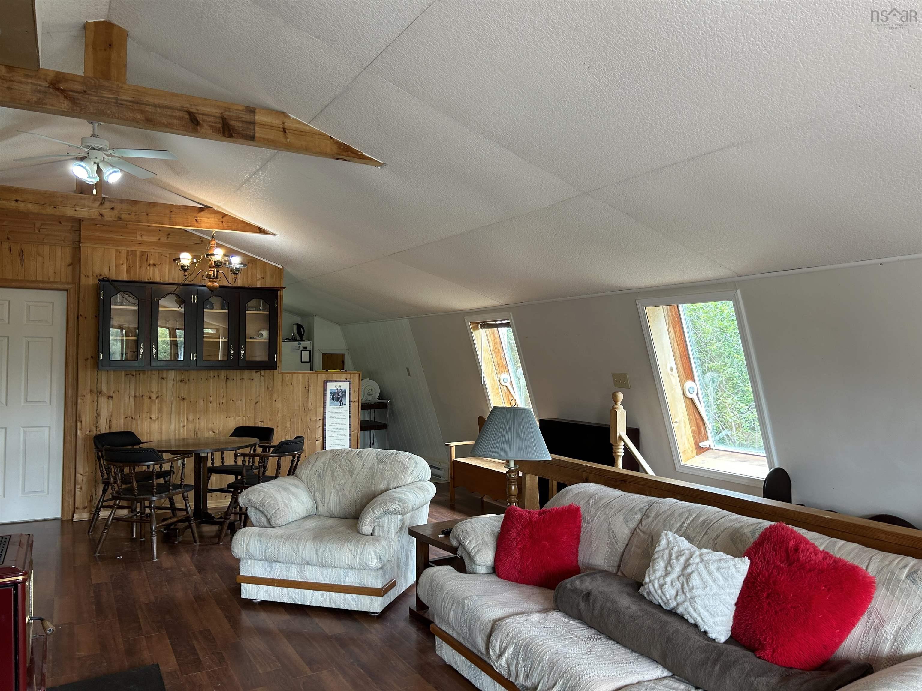 $695,000.00: 142 Bay Side Drive, Brass Hill