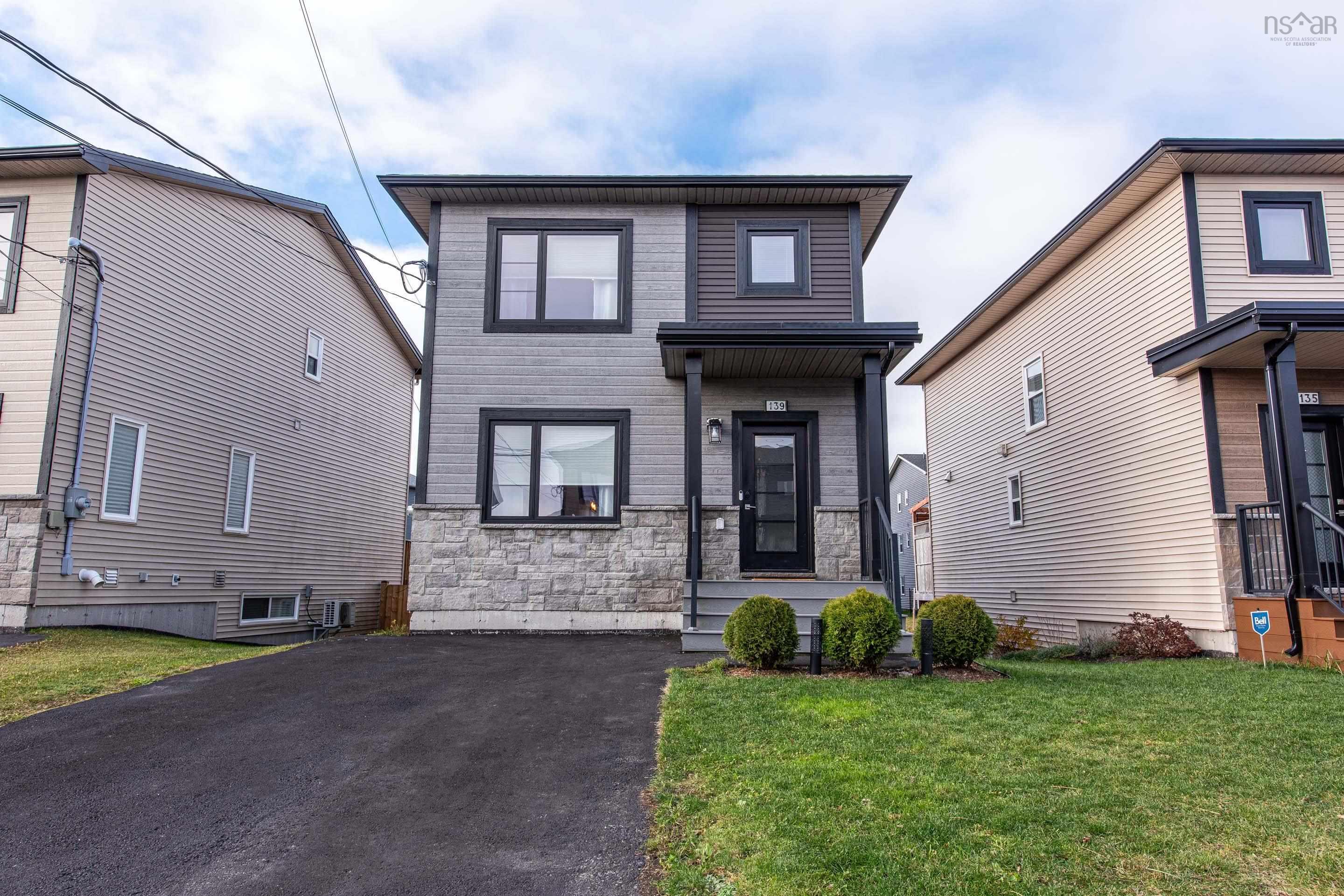$579,900.00: 139 Titanium Crescent, Halifax