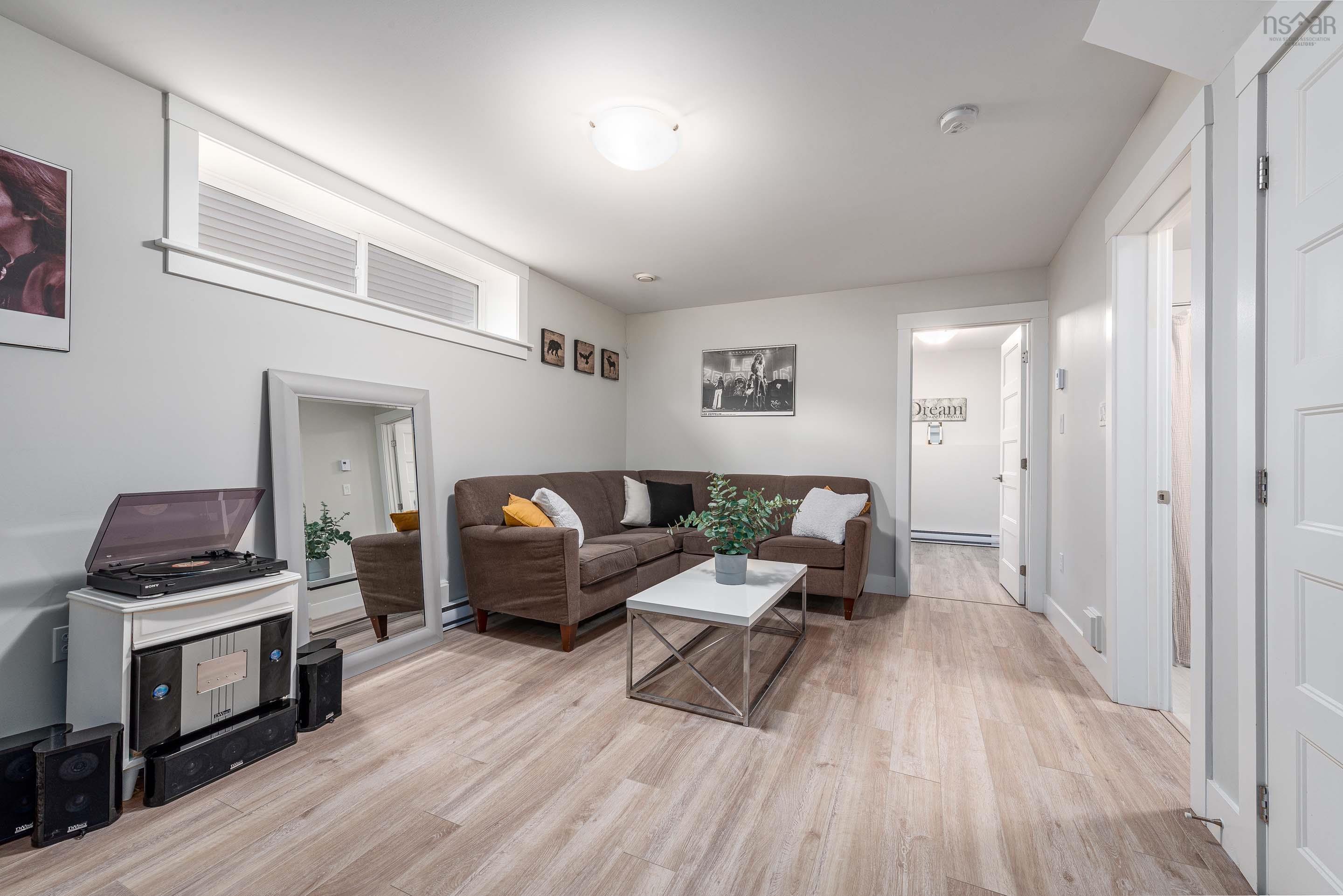 $579,900.00: 139 Titanium Crescent, Halifax
