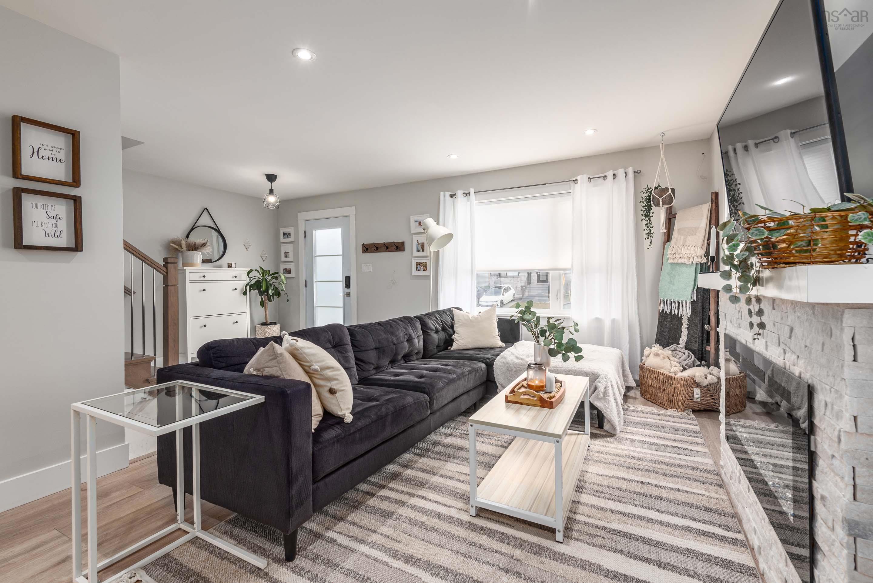 $579,900.00: 139 Titanium Crescent, Halifax