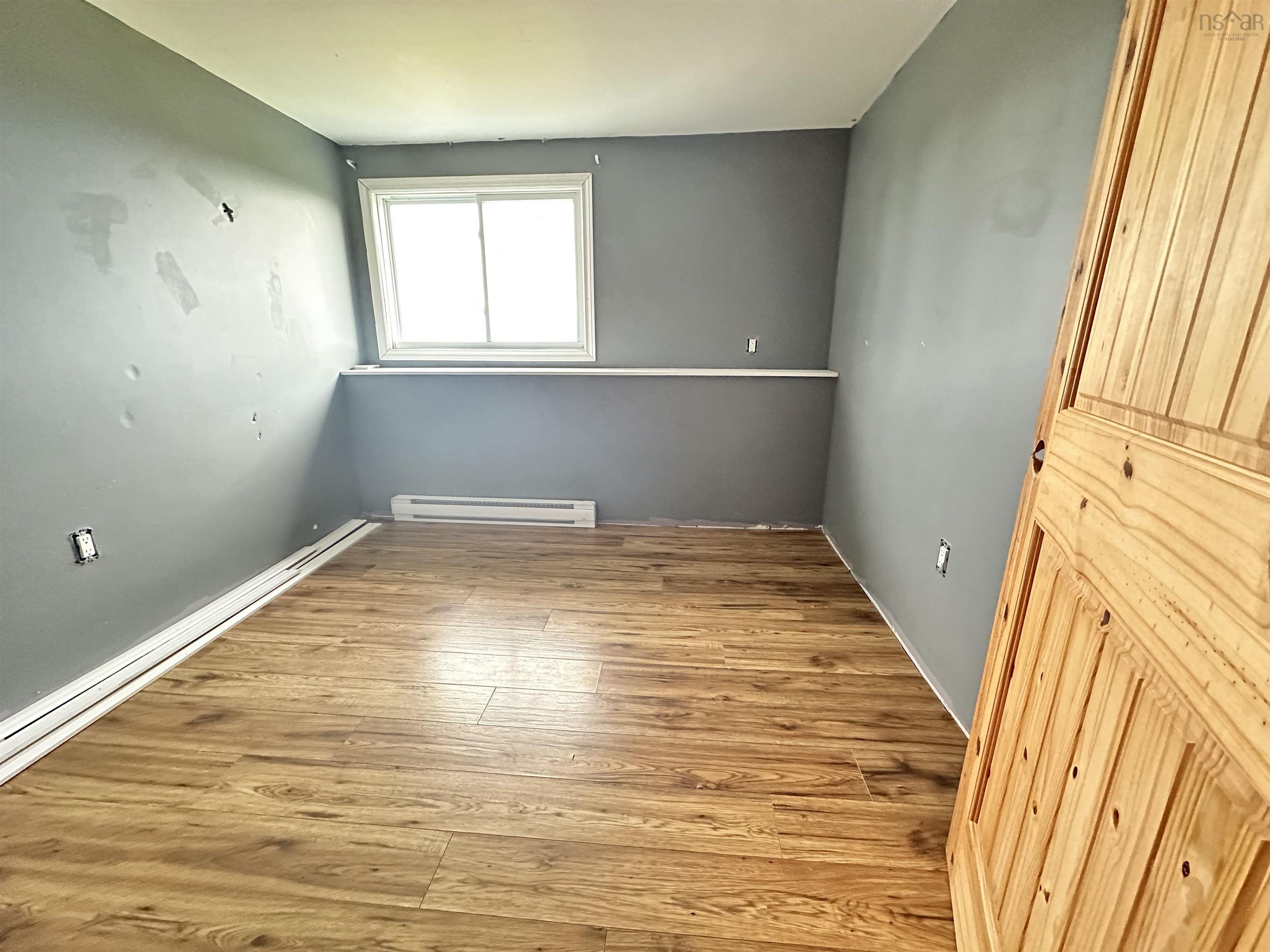 $284,900.00: 16756 HIghway 7, Pleasant Harbour