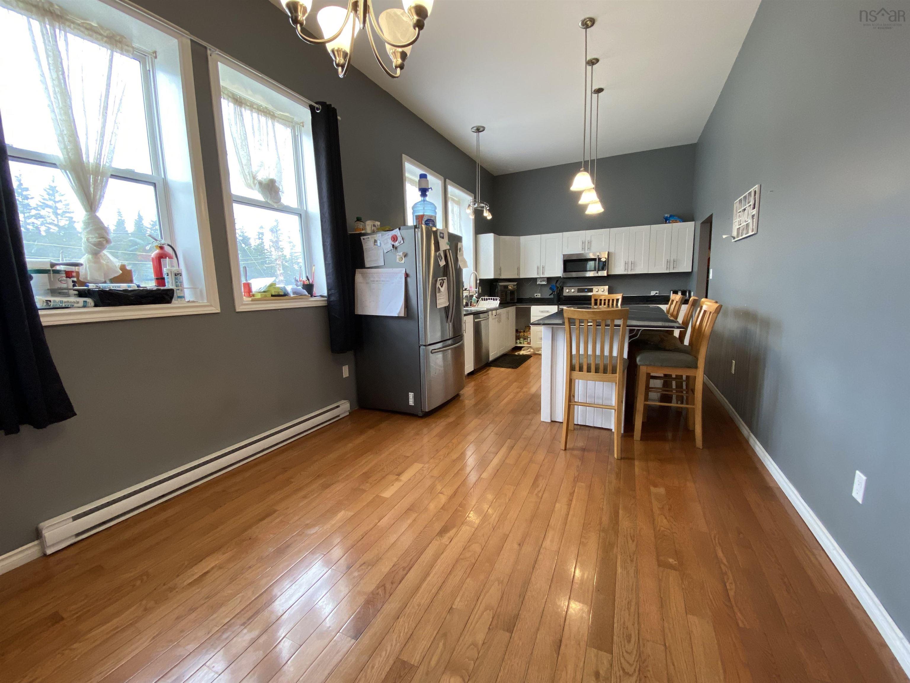 $284,900.00: 16756 HIghway 7, Pleasant Harbour