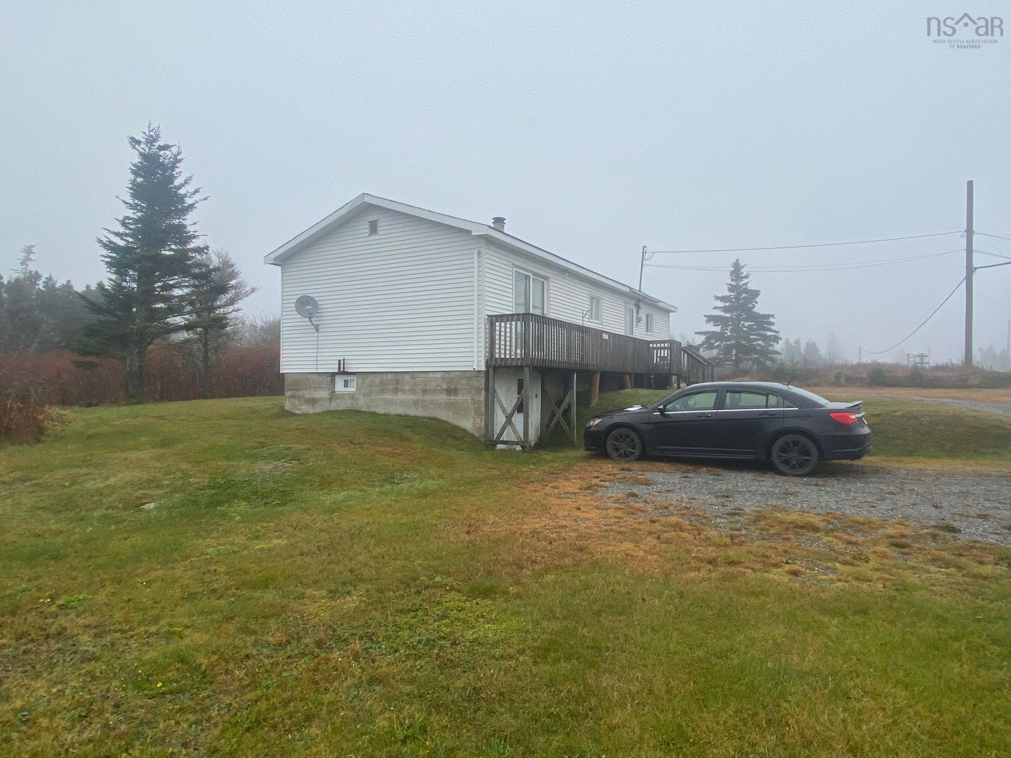 $99,900.00: 11544 316 Highway, Seal Harbour