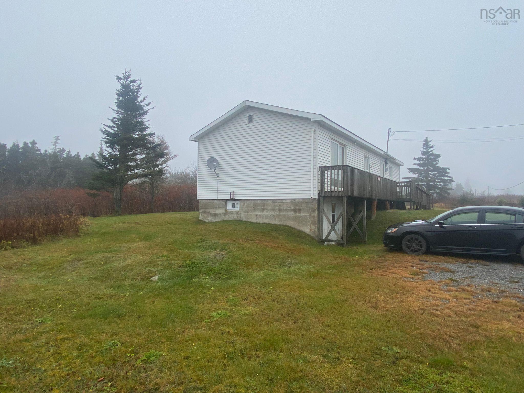 $99,900.00: 11544 316 Highway, Seal Harbour