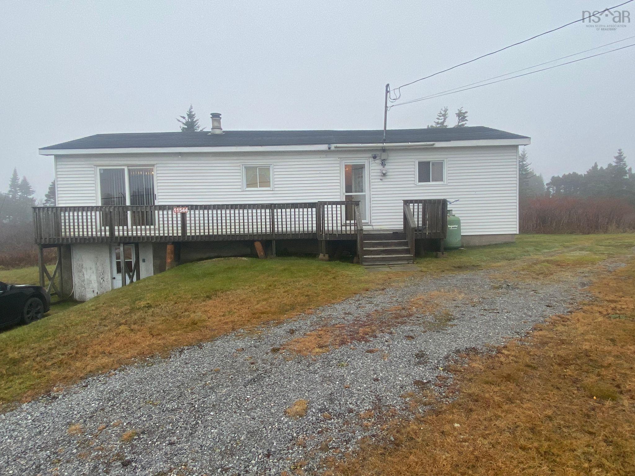 $99,900.00: 11544 316 Highway, Seal Harbour