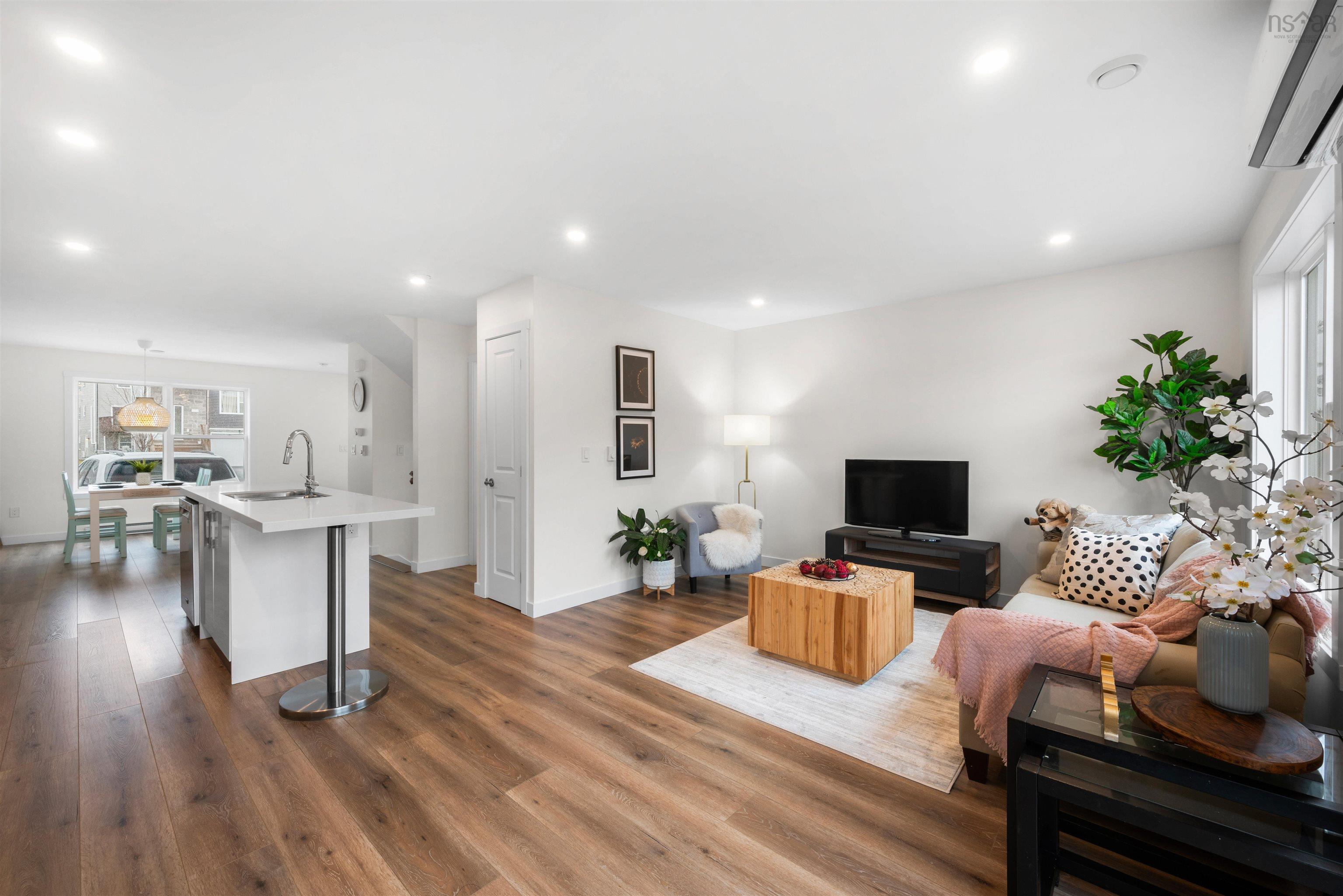 $589,900.00: 127 Cortland Ridge, Halifax