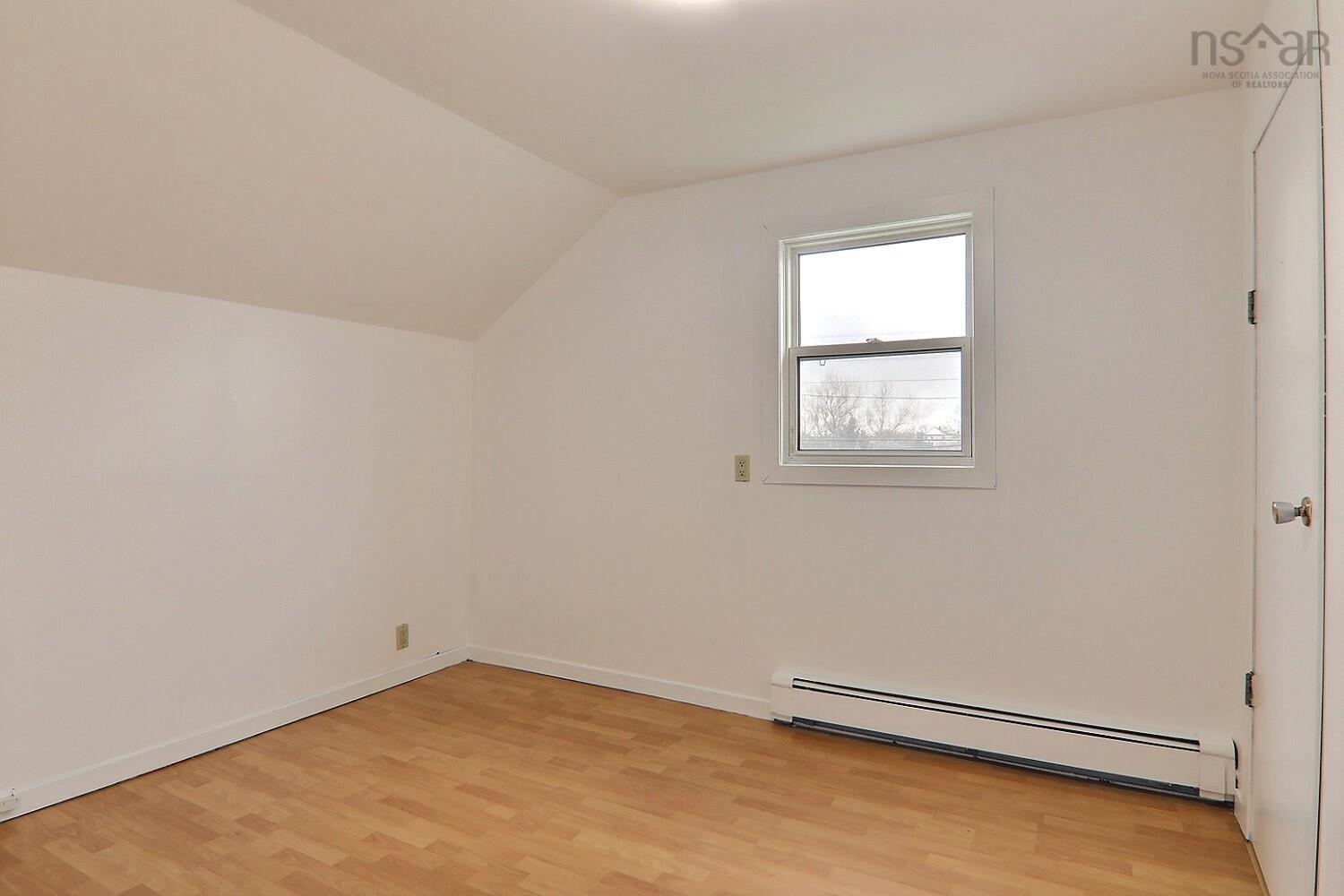 $150,000.00: 402 King Street, New Waterford