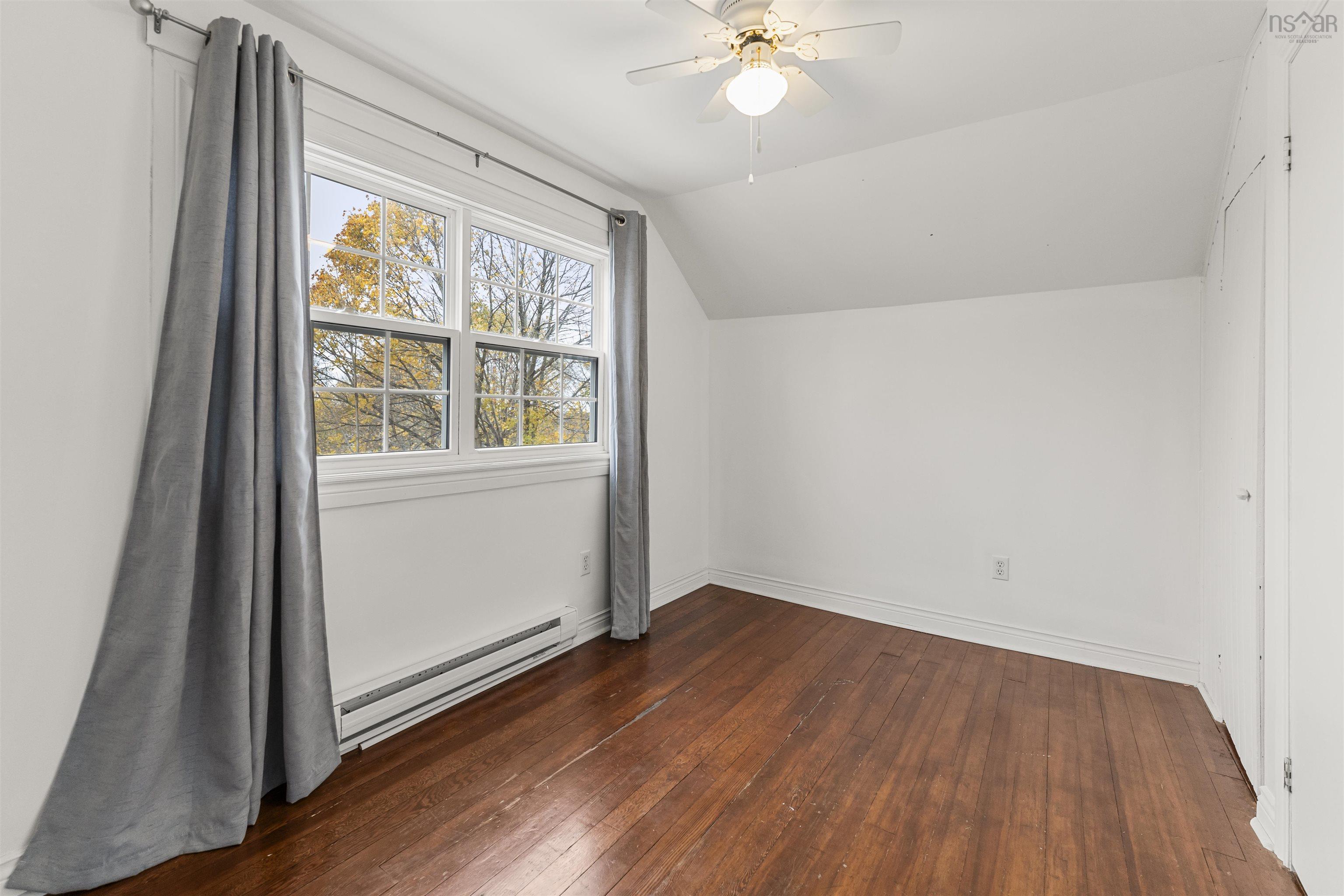 $409,900.00: 37 Russell Street, Dartmouth