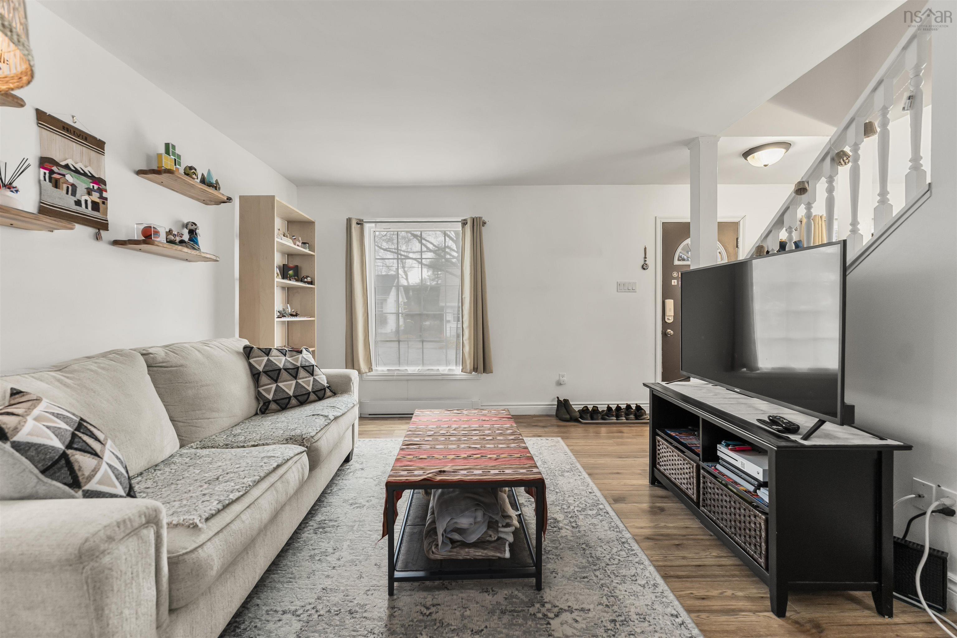 $409,900.00: 37 Russell Street, Dartmouth