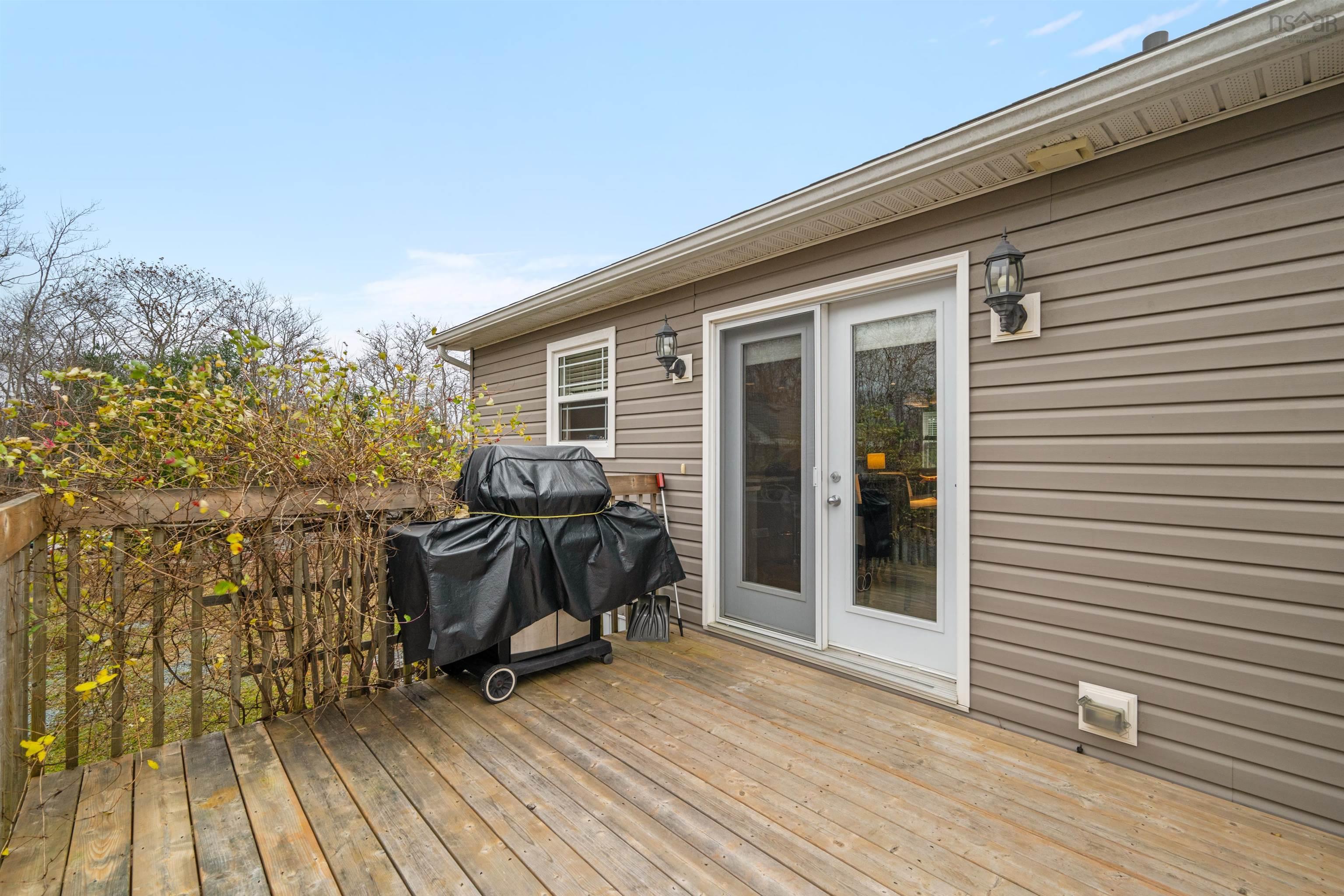 $400,000.00: 28 Huckleberry Close, Hubley