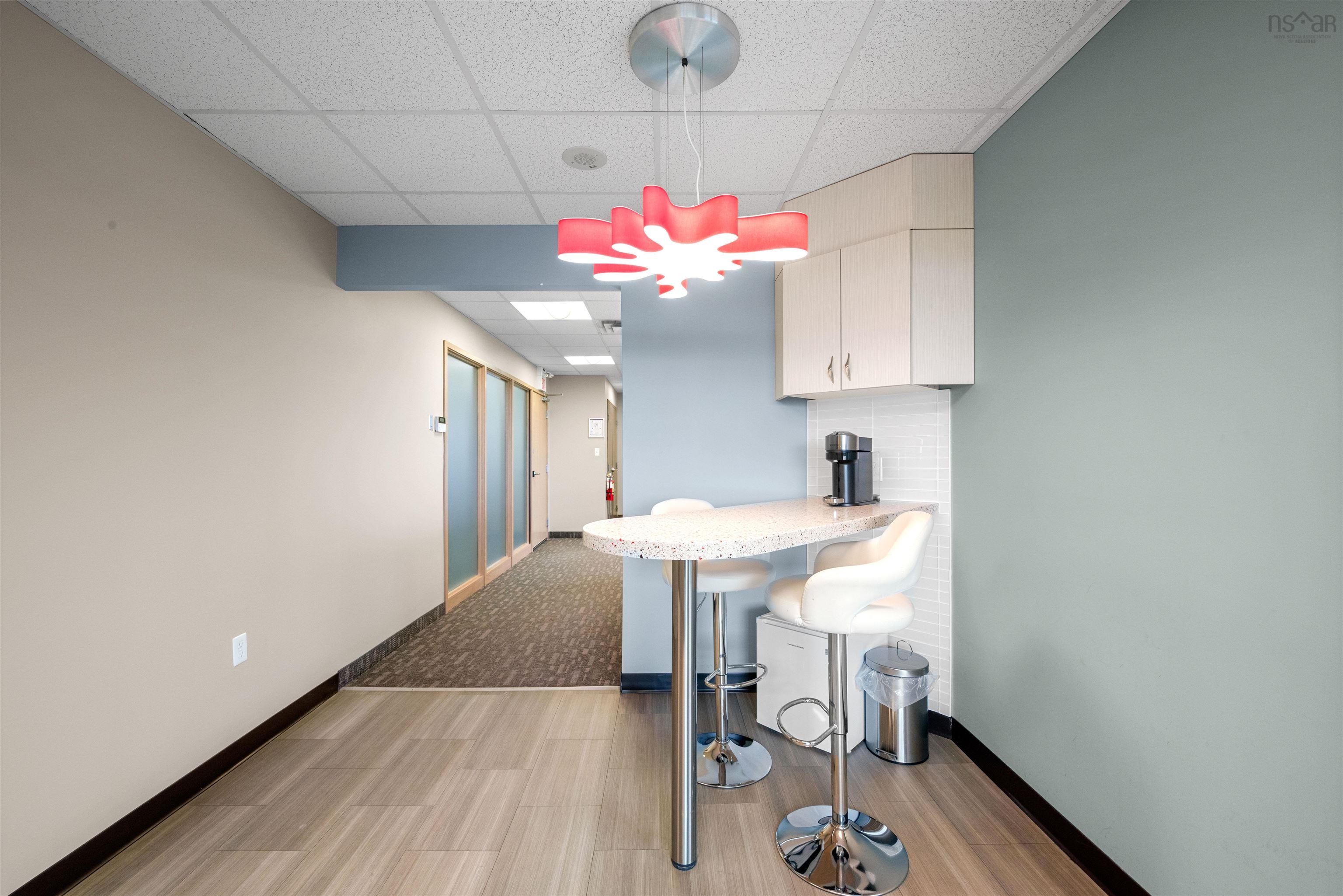 1100 5991 Spring Garden Road, Halifax, NS (MLS 202426922)