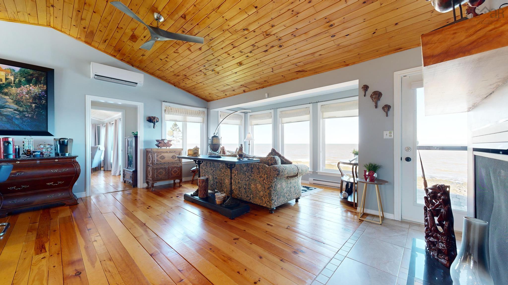 $679,500.00: 59 Sunset Avenue, Phinneys Cove