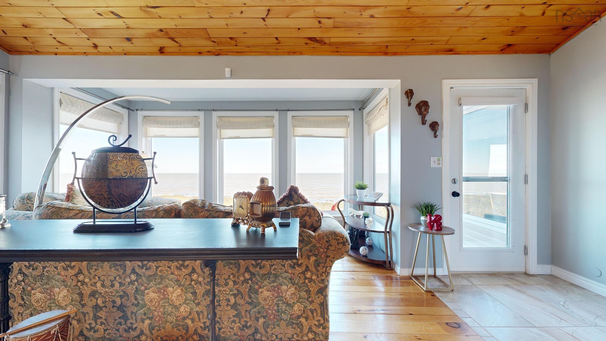 $679,500.00: 59 Sunset Avenue, Phinneys Cove