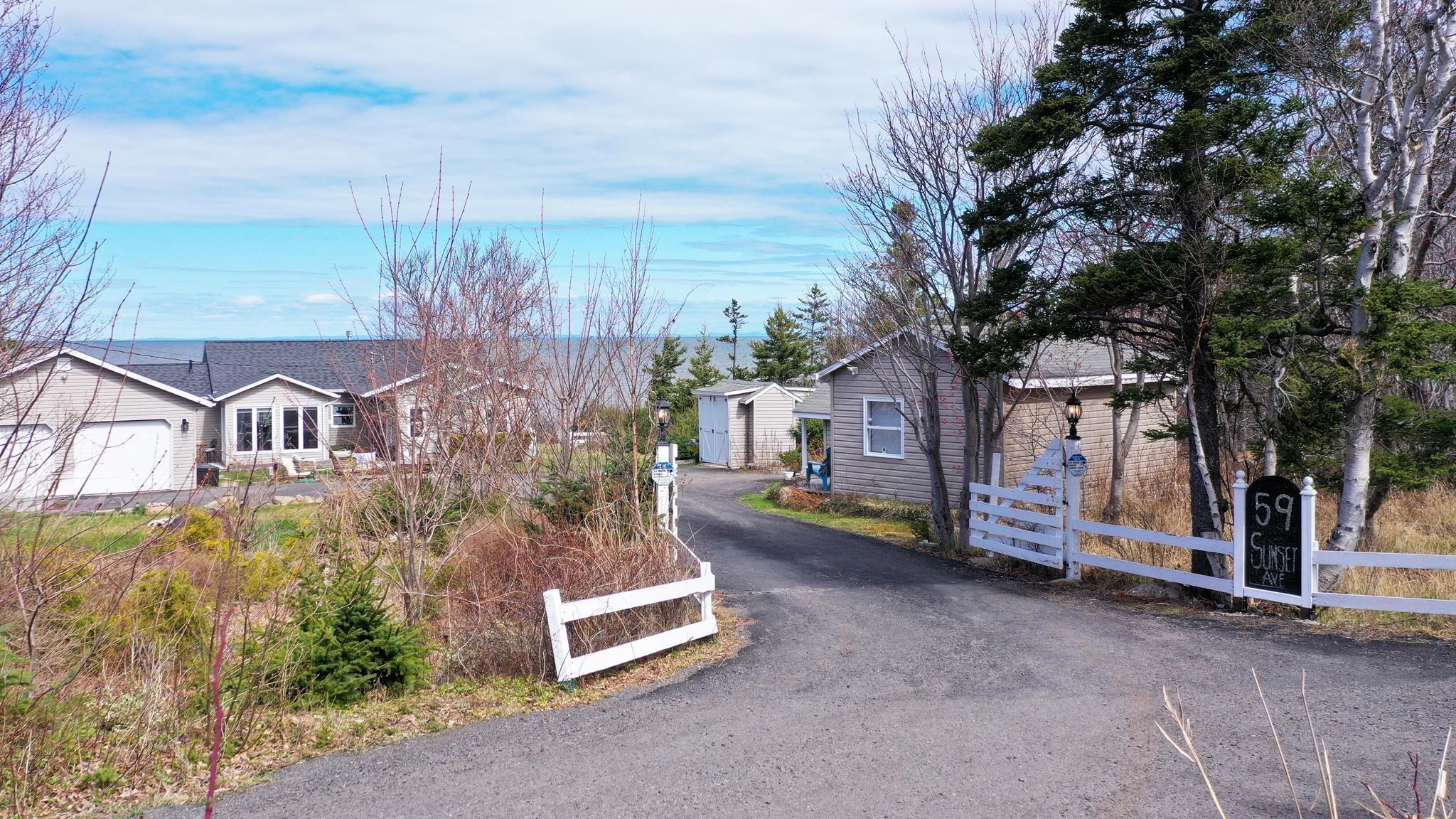 $679,500.00: 59 Sunset Avenue, Phinneys Cove