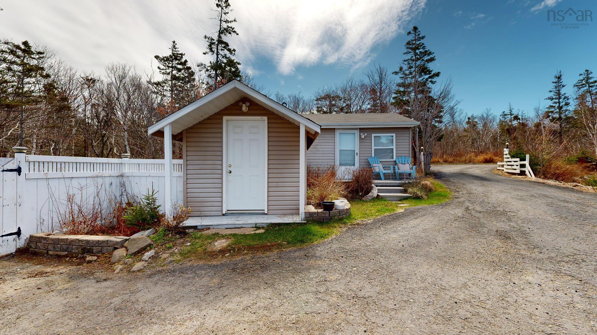 $679,500.00: 59 Sunset Avenue, Phinneys Cove