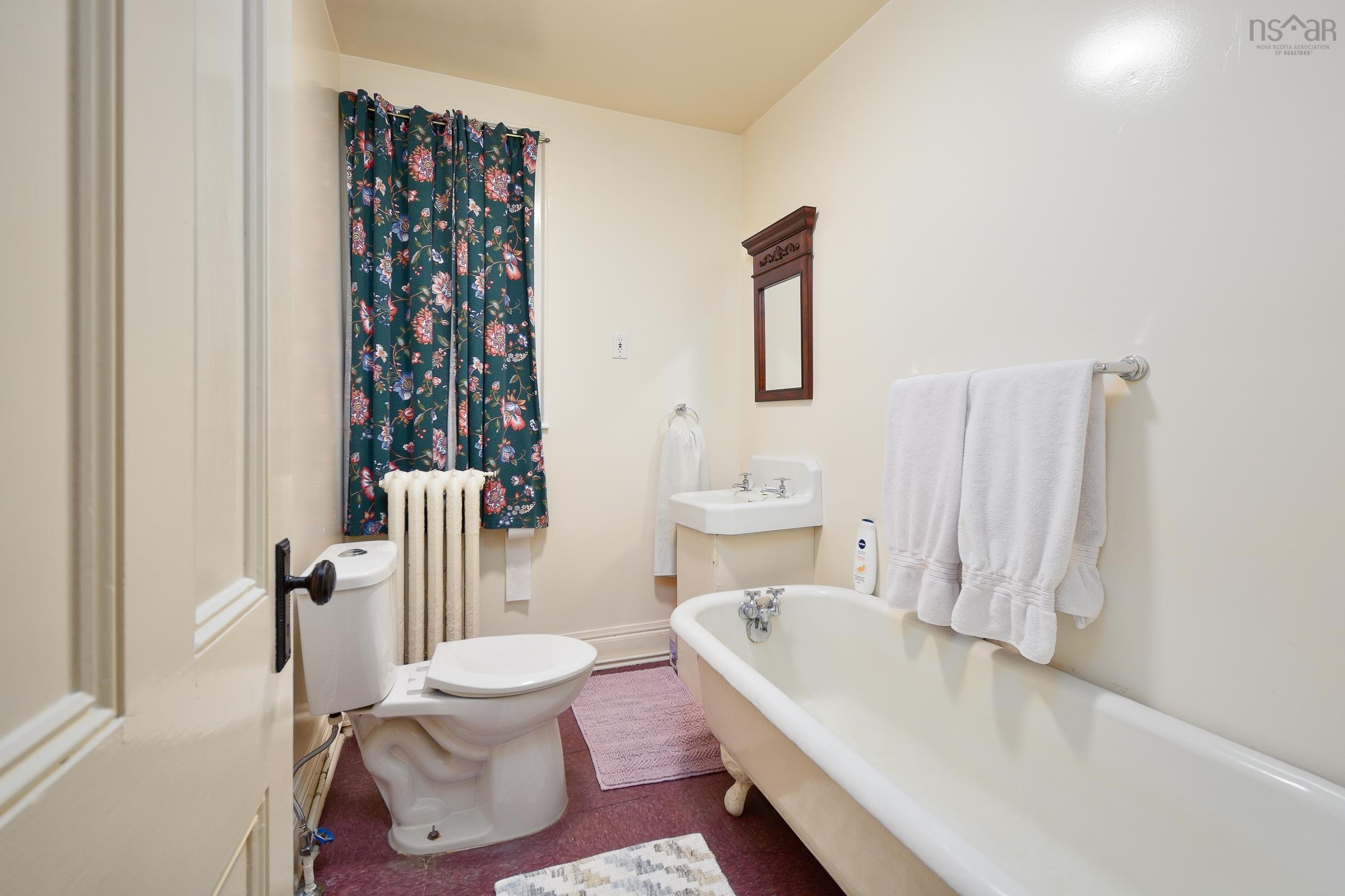 $268,000.00: 841 victoria Road, Sydney