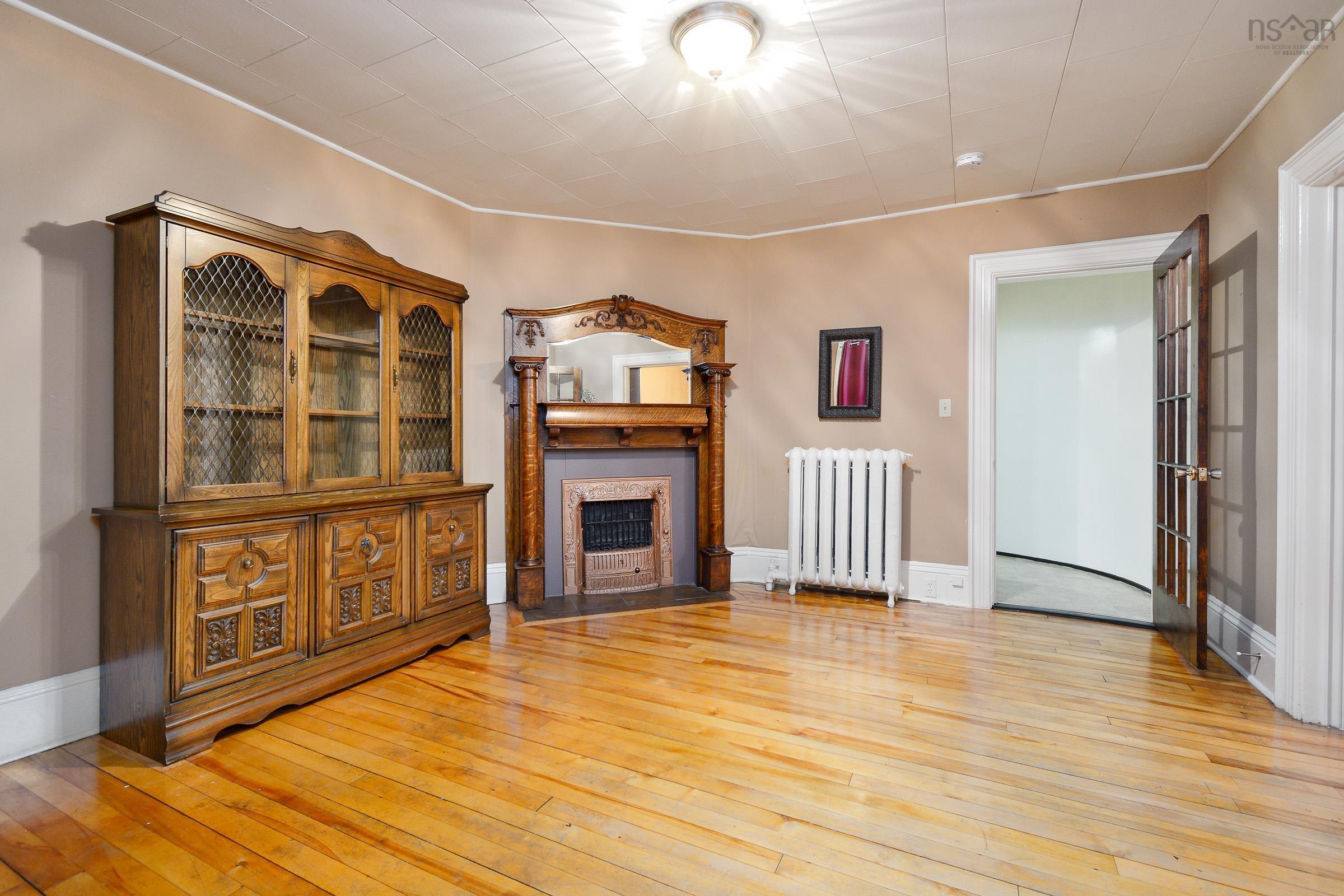 $268,000.00: 841 victoria Road, Sydney