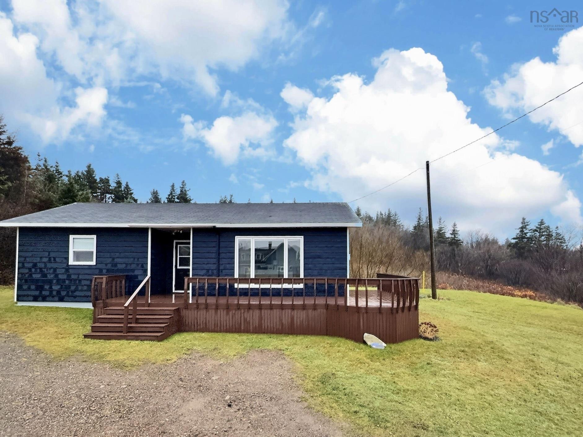 $199,000.00: 404 Cheticamp Back Road, Plateau