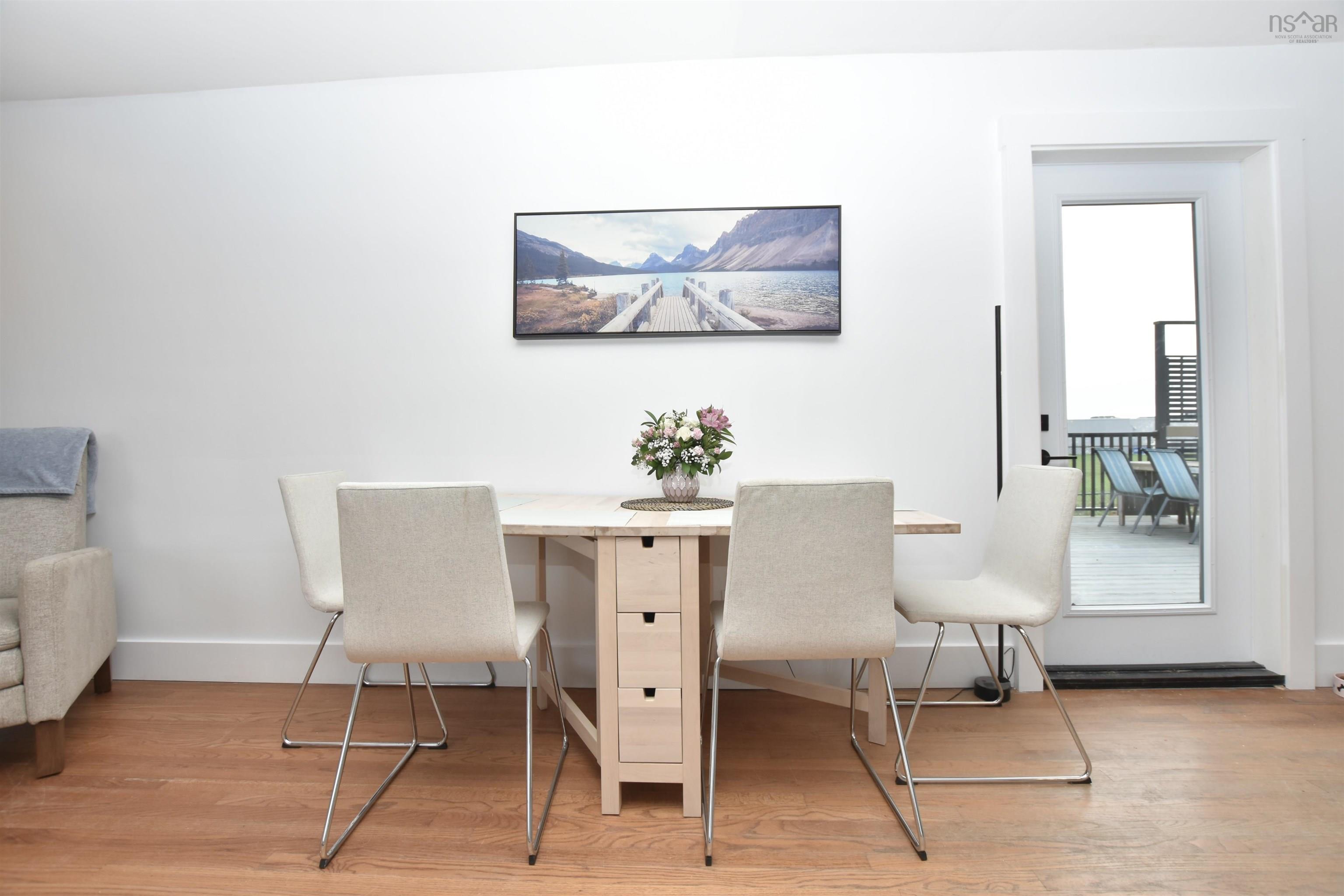 $529,900.00: 10 Lawson Avenue, Dartmouth