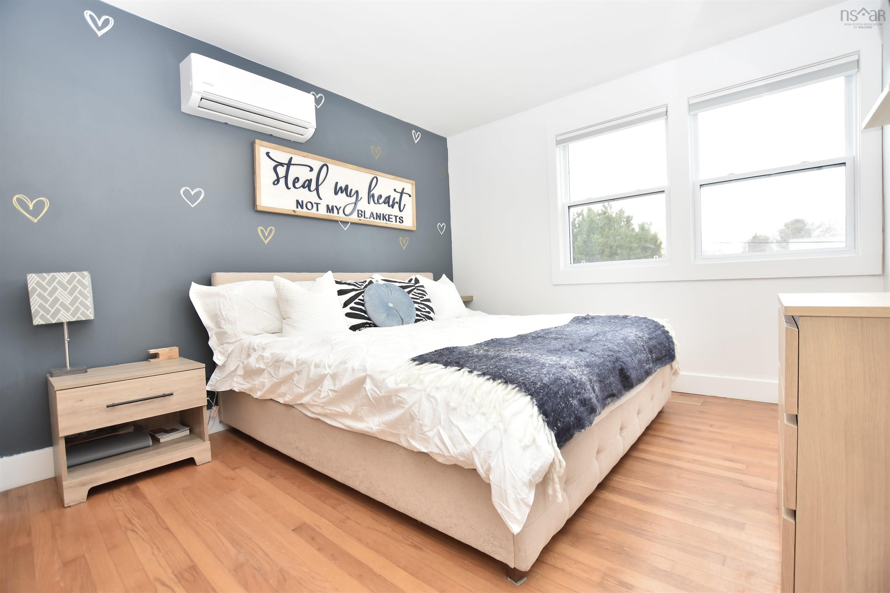 $529,900.00: 10 Lawson Avenue, Dartmouth