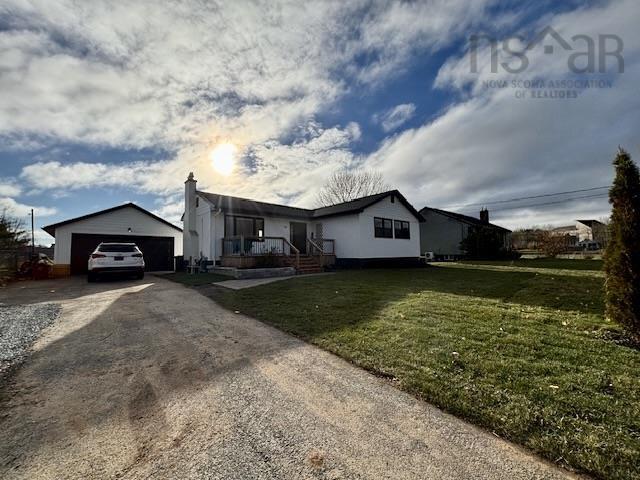 $529,900.00: 10 Lawson Avenue, Dartmouth