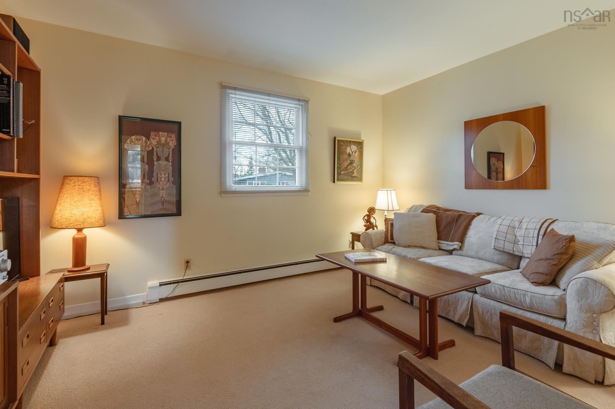 $749,000.00: 5 Wyndrock Drive, Halifax