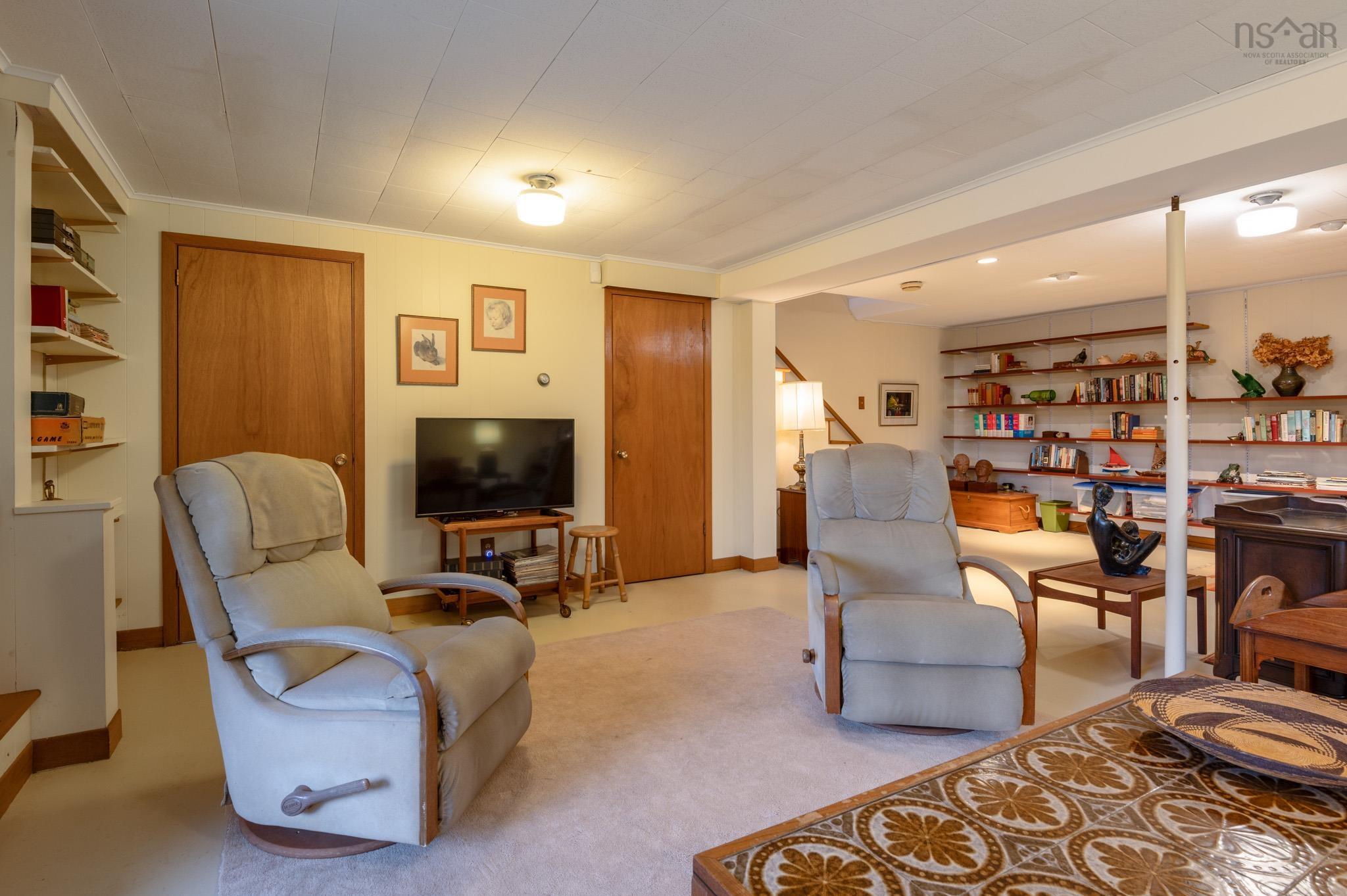 $749,000.00: 5 Wyndrock Drive, Halifax