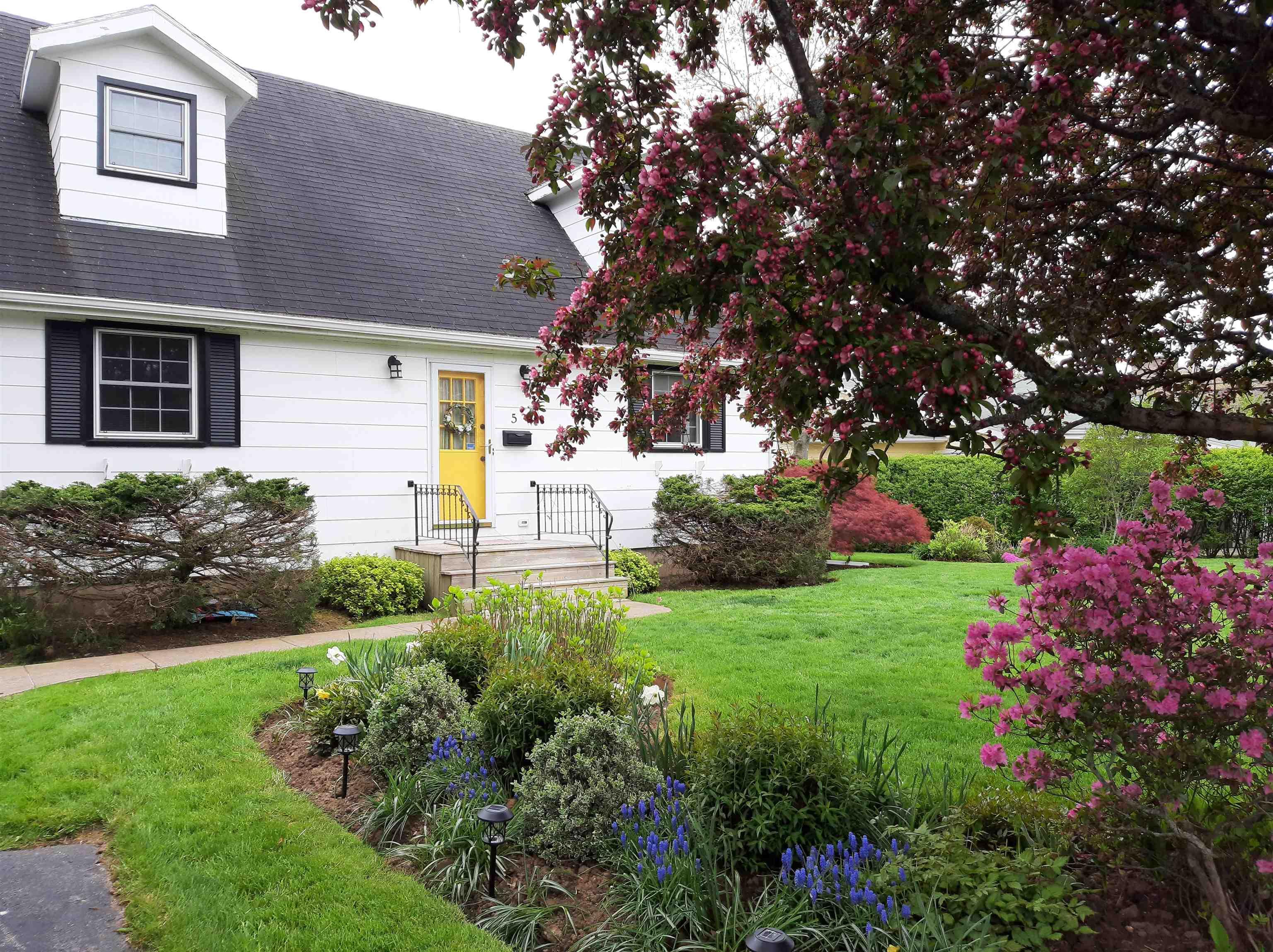 $749,000.00: 5 Wyndrock Drive, Halifax