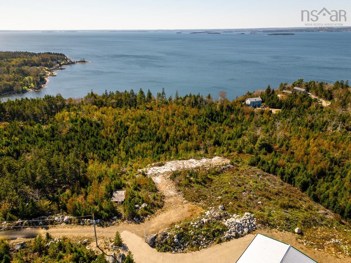 $1,690,000.00: 38 Deer Lane, Deep Cove