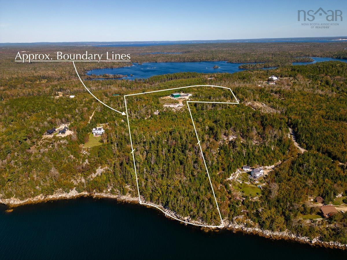 $1,690,000.00: 38 Deer Lane, Deep Cove
