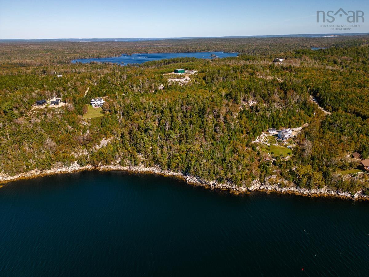 $1,690,000.00: 38 Deer Lane, Deep Cove