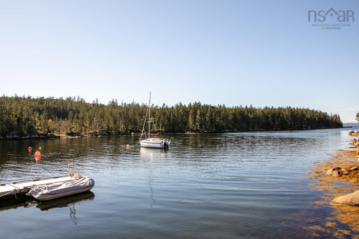 $1,690,000.00: 38 Deer Lane, Deep Cove