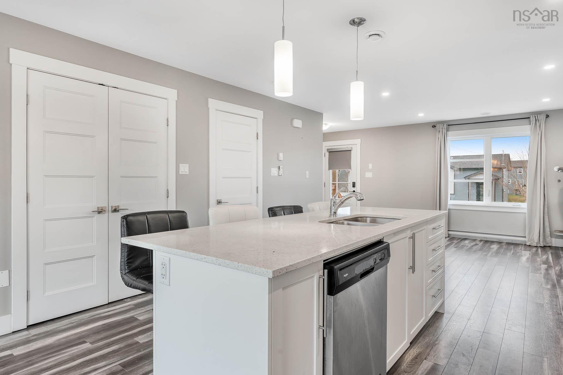 $569,900.00: 43 Castlebridge Lane, Eastern Passage
