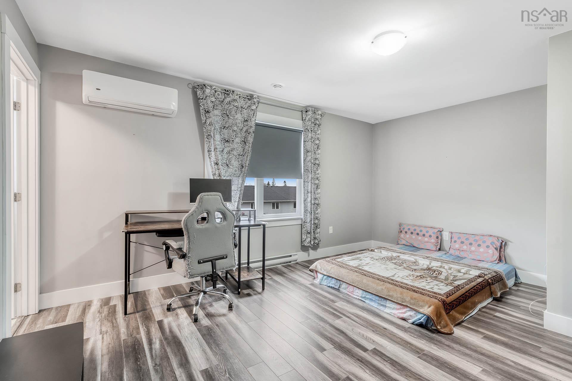 $569,900.00: 43 Castlebridge Lane, Eastern Passage