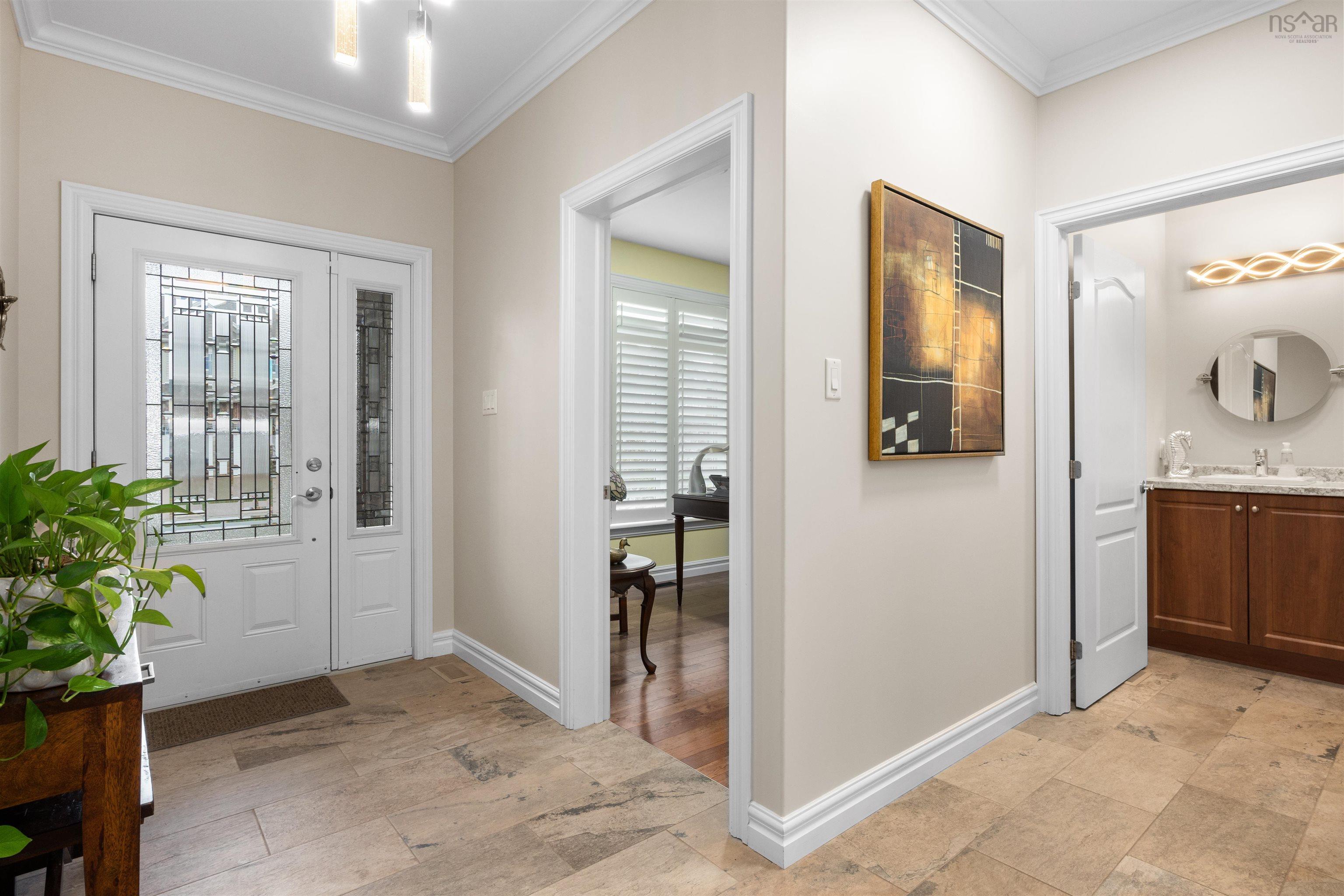 $925,000.00: 46 Sedgewick Place, Bedford South