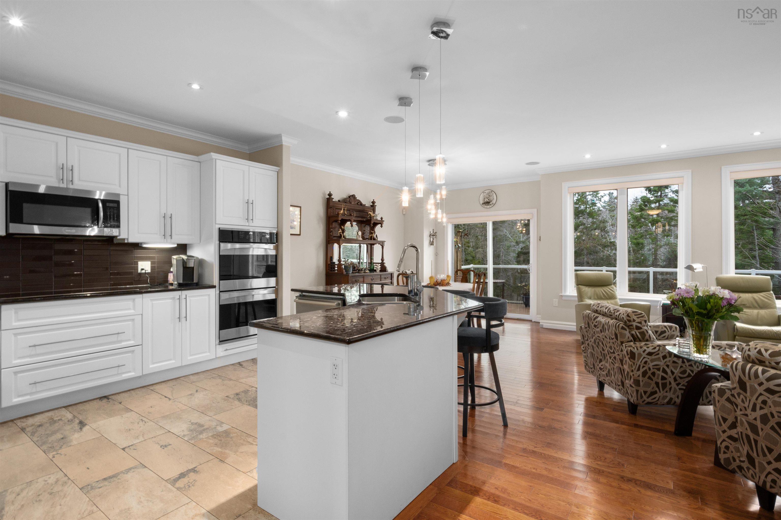 $925,000.00: 46 Sedgewick Place, Bedford South