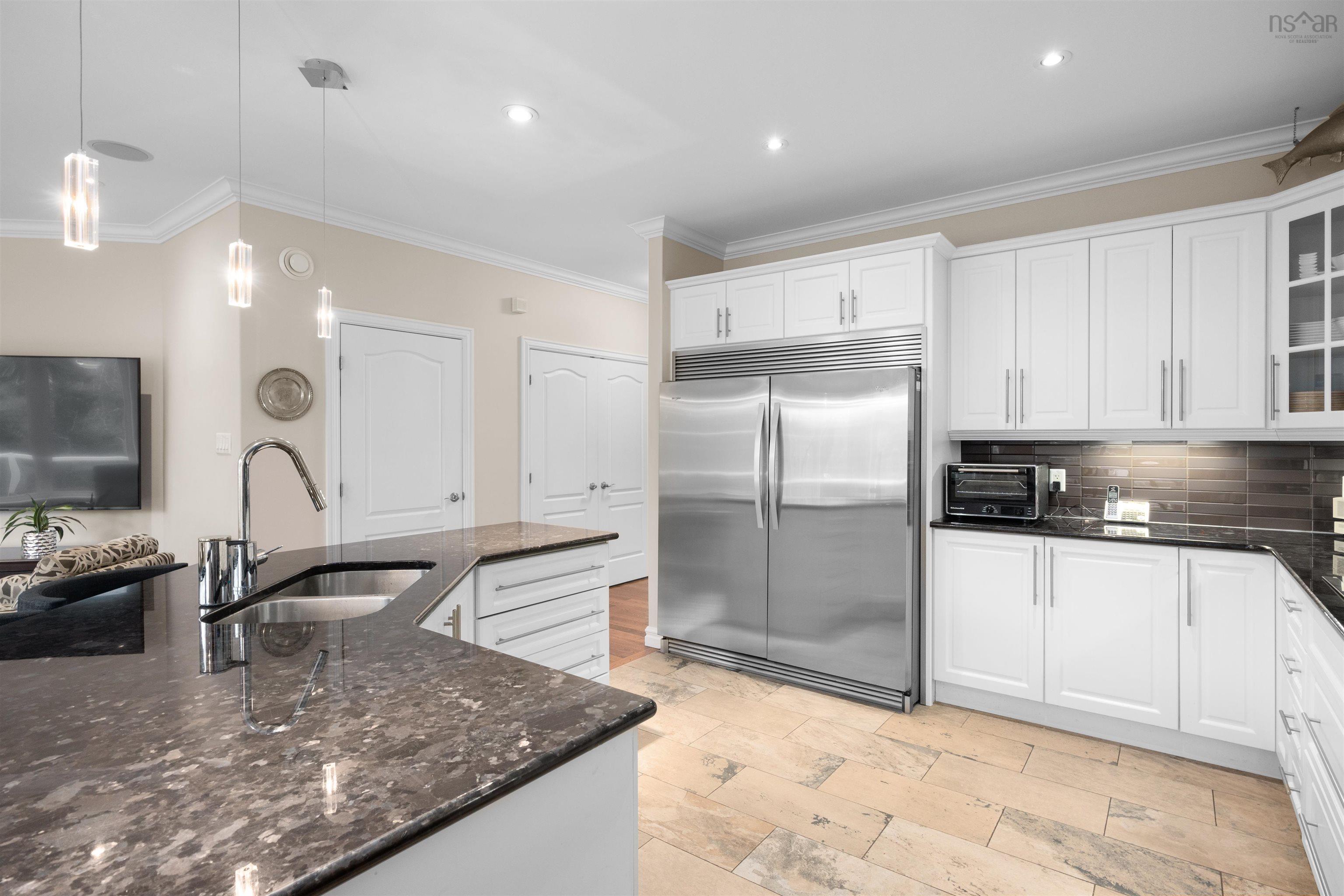 $925,000.00: 46 Sedgewick Place, Bedford South