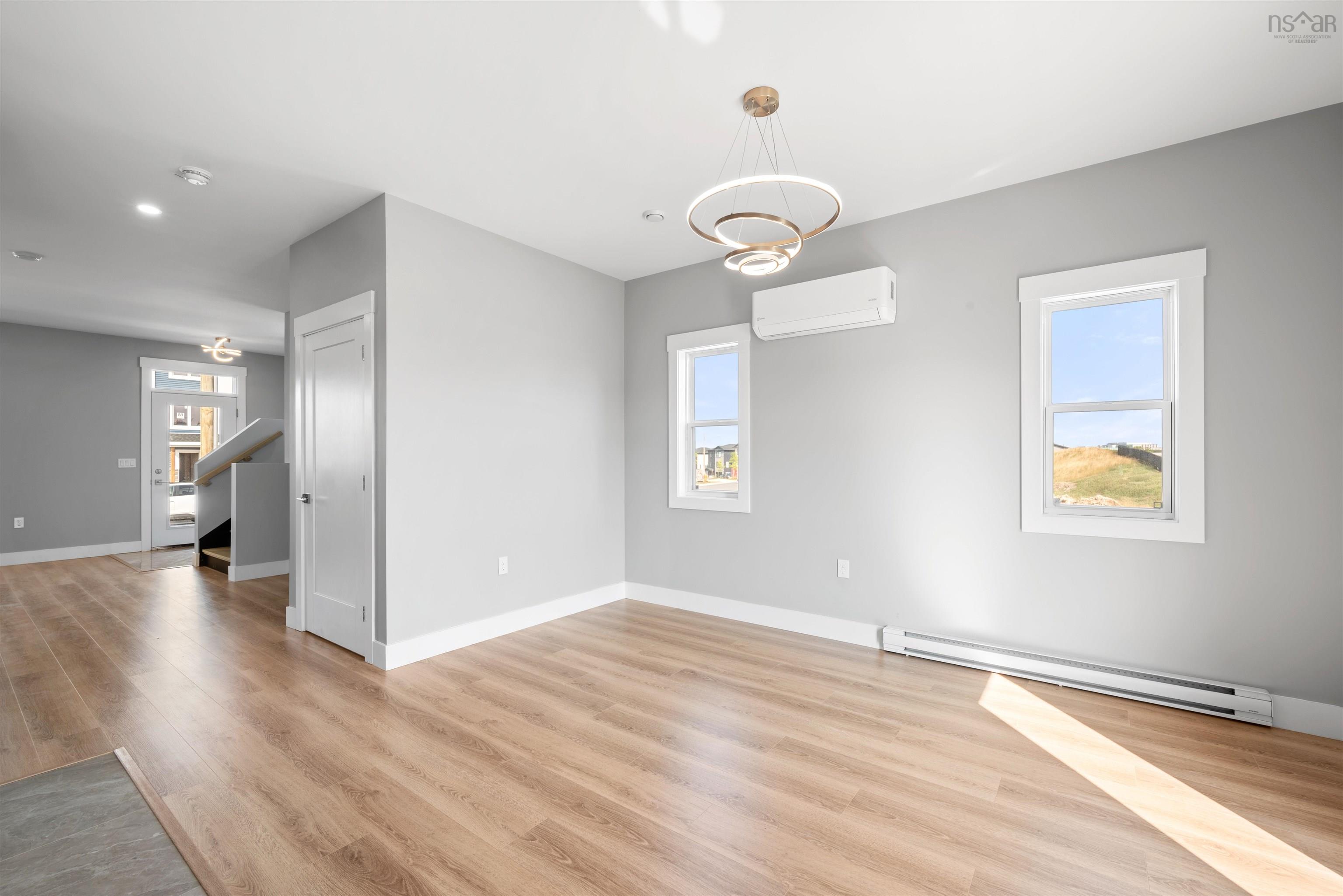 $679,000.00: 202 Higgins Avenue, Beechville